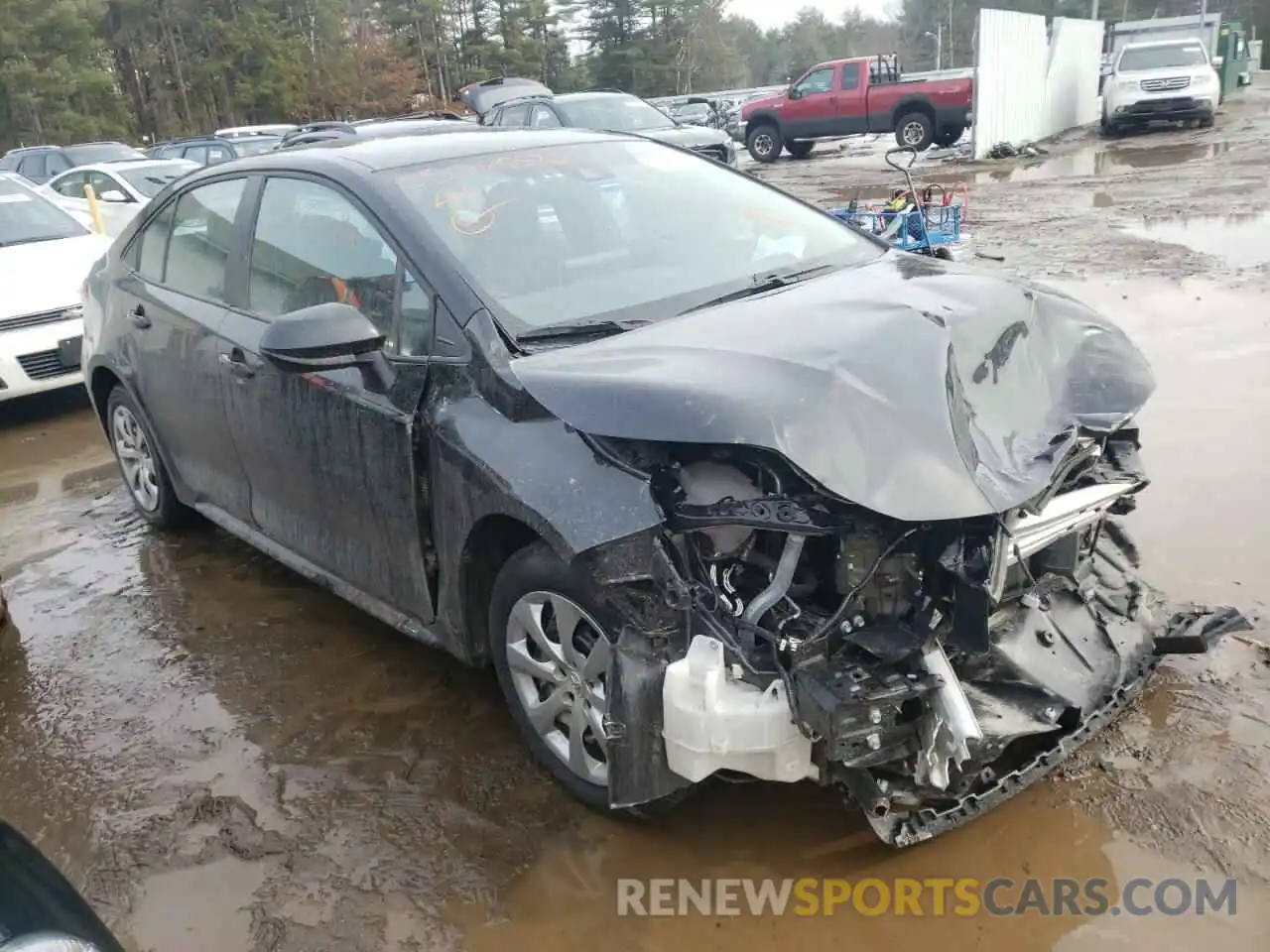 1 Photograph of a damaged car 5YFEPMAE6MP240054 TOYOTA COROLLA 2021