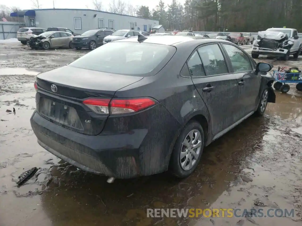 4 Photograph of a damaged car 5YFEPMAE6MP240054 TOYOTA COROLLA 2021