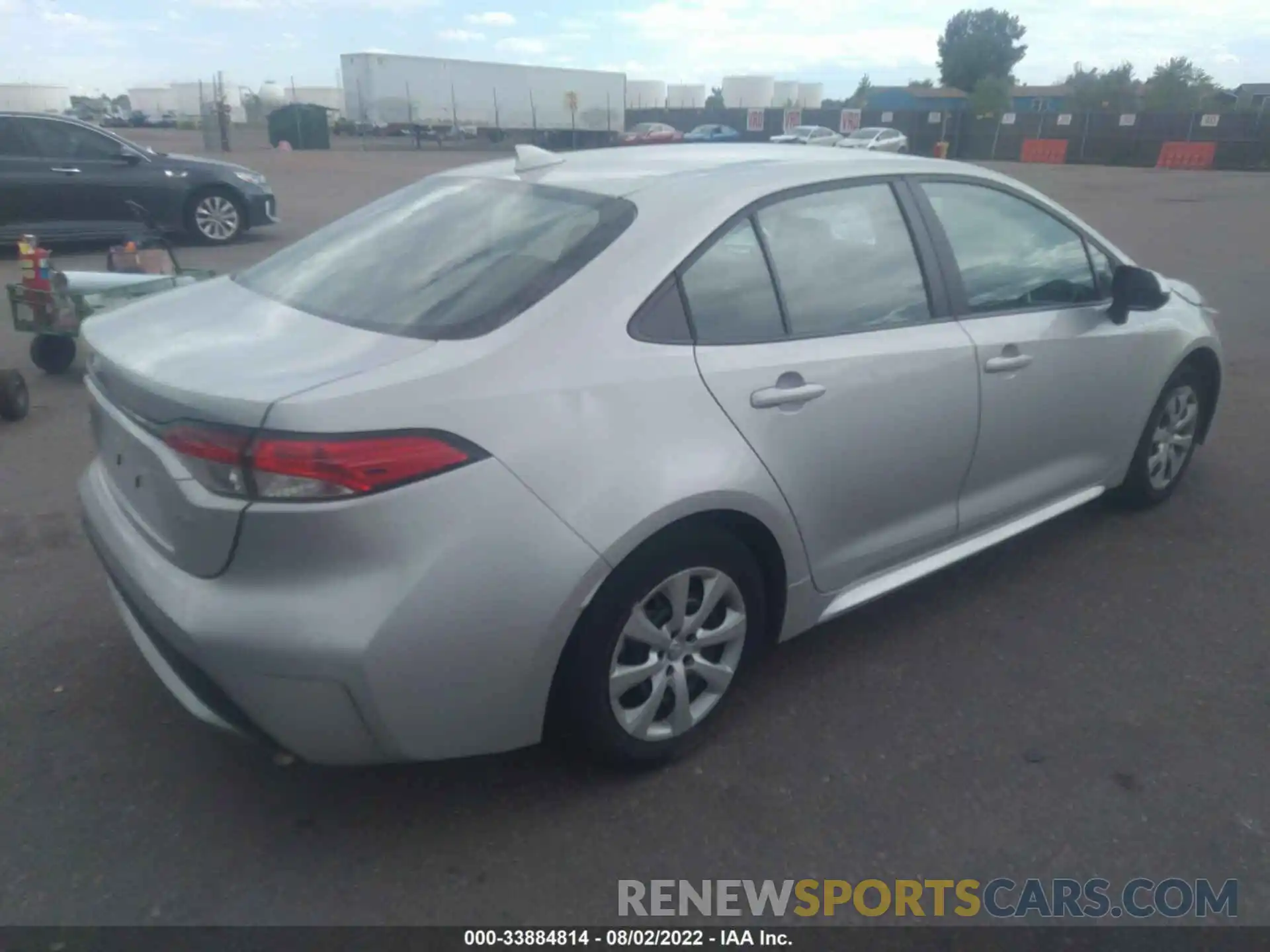 4 Photograph of a damaged car 5YFEPMAE6MP242385 TOYOTA COROLLA 2021