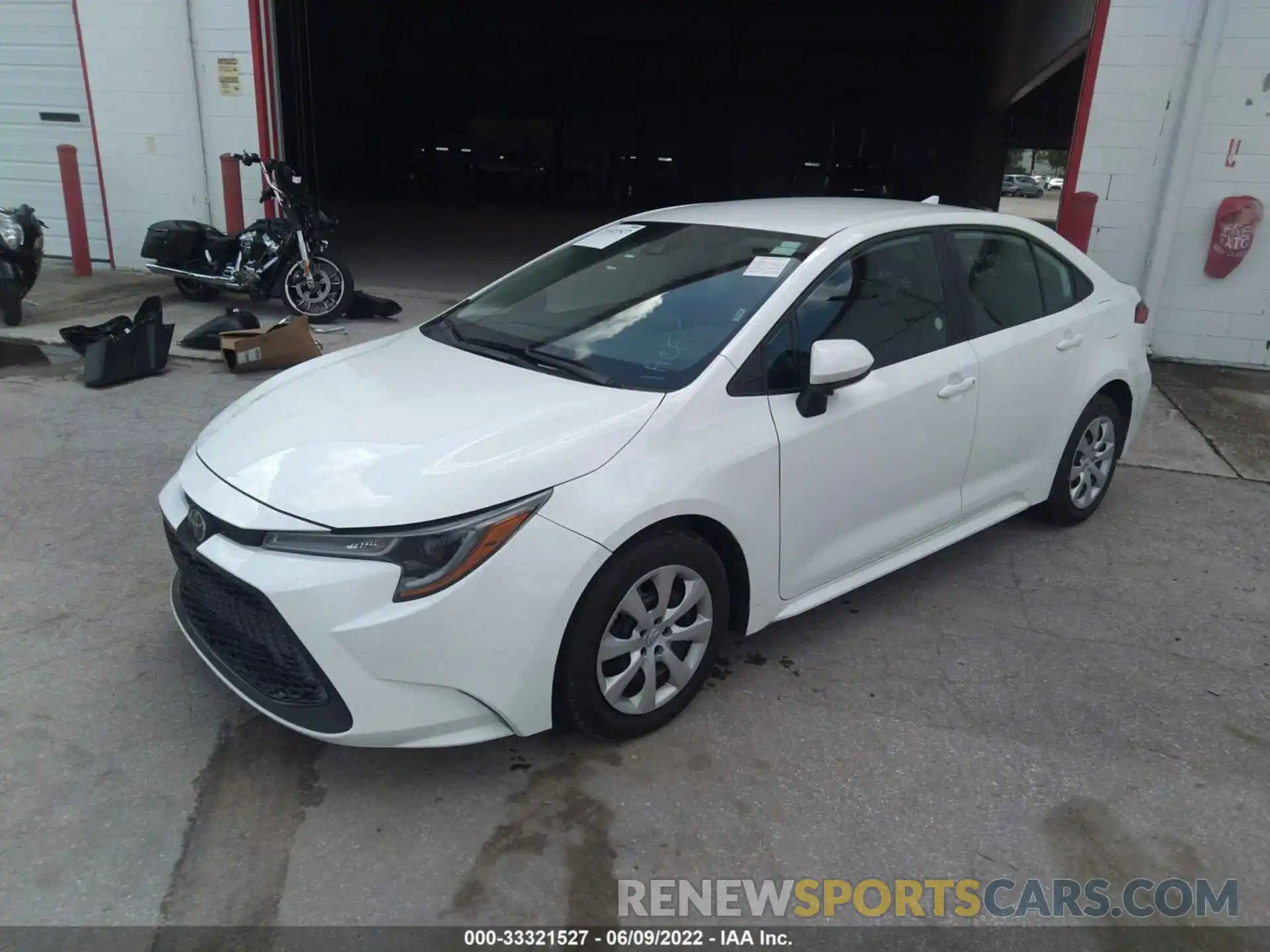 2 Photograph of a damaged car 5YFEPMAE6MP245030 TOYOTA COROLLA 2021