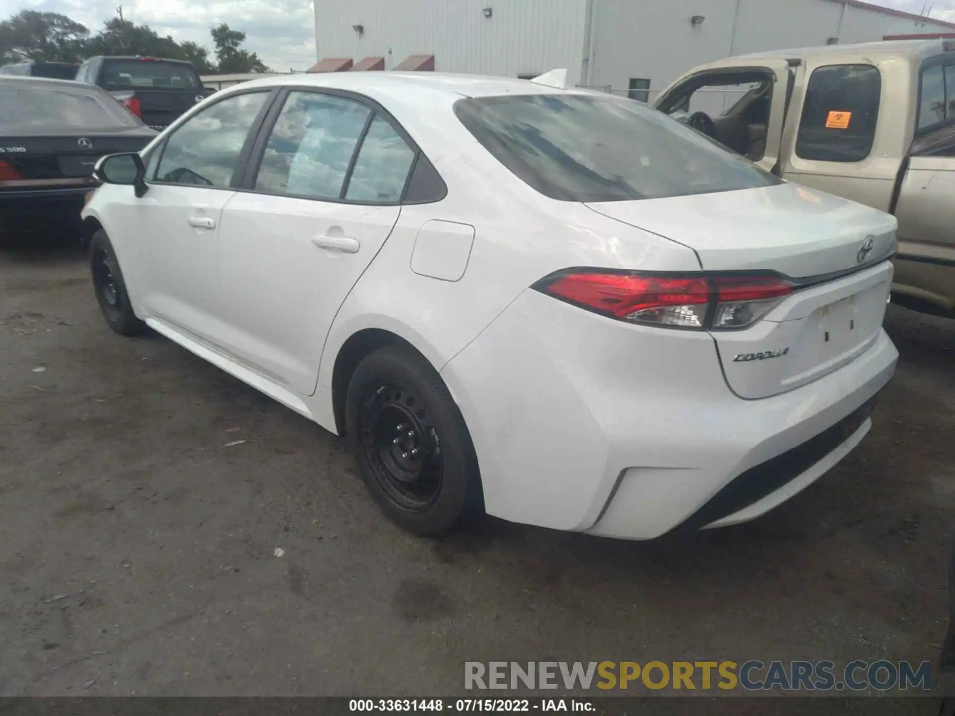 3 Photograph of a damaged car 5YFEPMAE6MP250261 TOYOTA COROLLA 2021