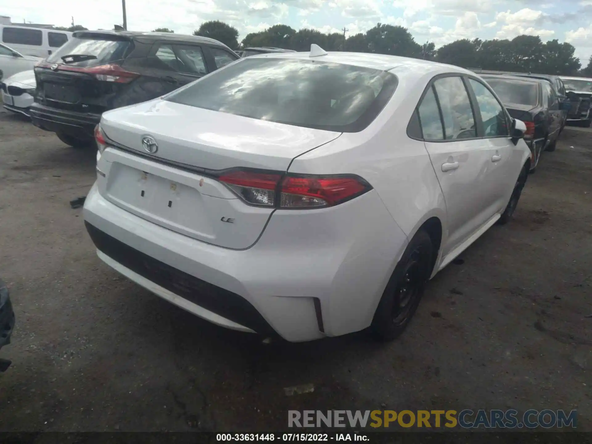 4 Photograph of a damaged car 5YFEPMAE6MP250261 TOYOTA COROLLA 2021