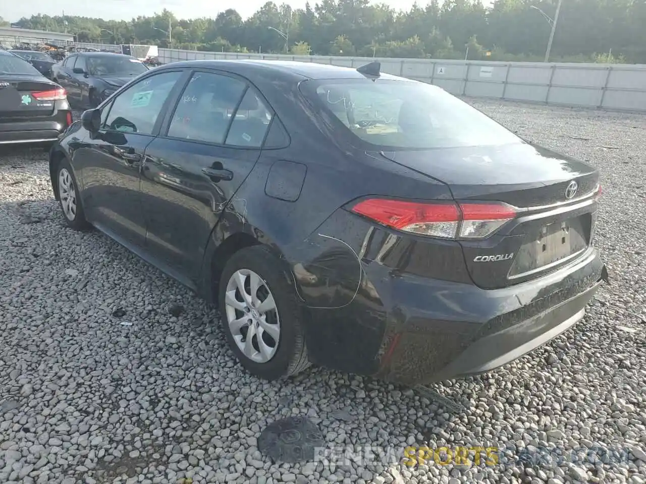 3 Photograph of a damaged car 5YFEPMAE6MP251569 TOYOTA COROLLA 2021