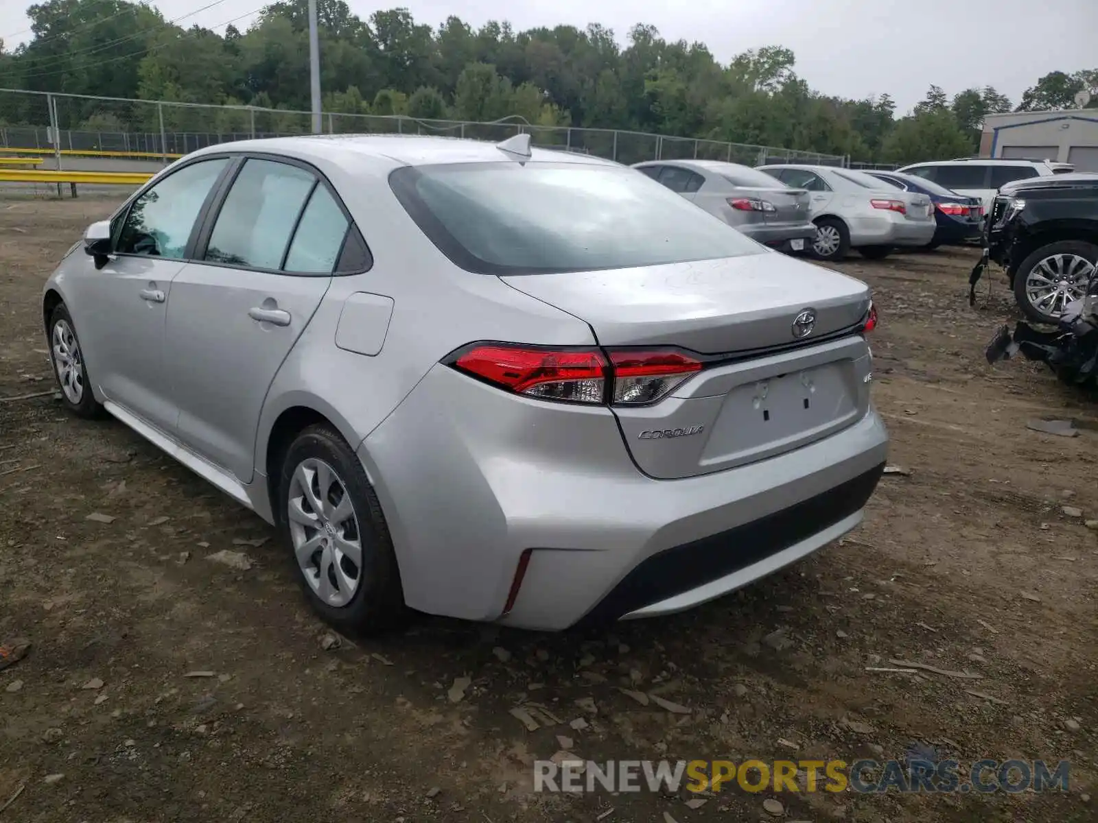 3 Photograph of a damaged car 5YFEPMAE6MP252141 TOYOTA COROLLA 2021