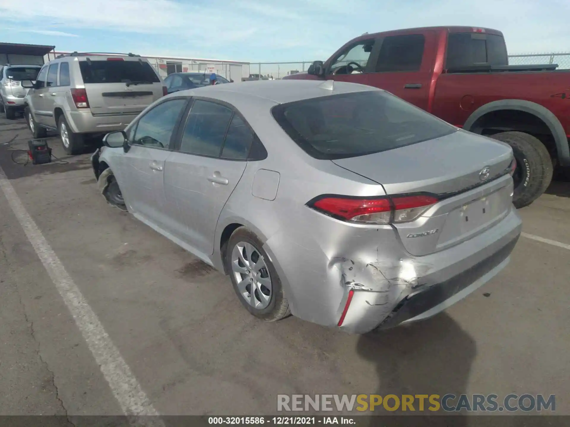 3 Photograph of a damaged car 5YFEPMAE6MP255766 TOYOTA COROLLA 2021