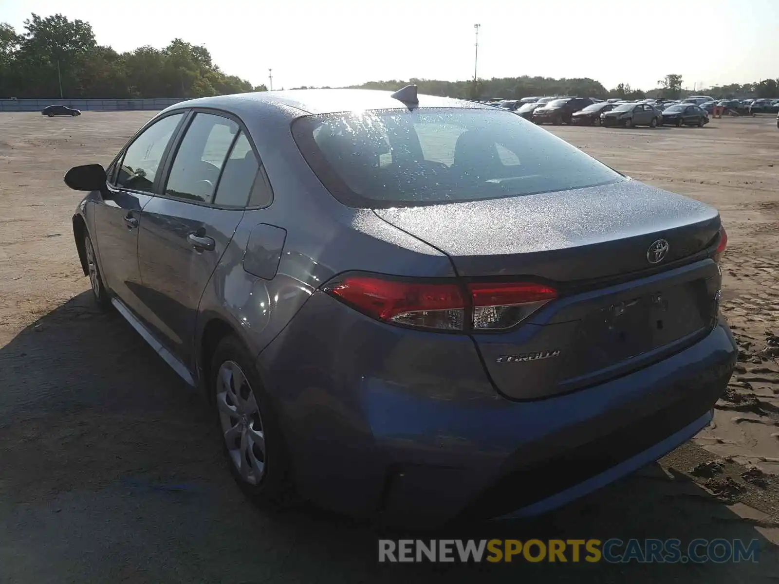 3 Photograph of a damaged car 5YFEPMAE6MP256027 TOYOTA COROLLA 2021