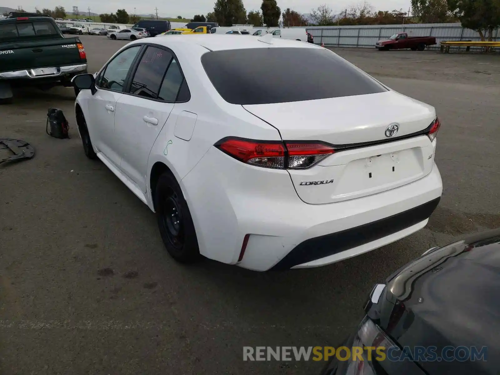 3 Photograph of a damaged car 5YFEPMAE6MP256545 TOYOTA COROLLA 2021