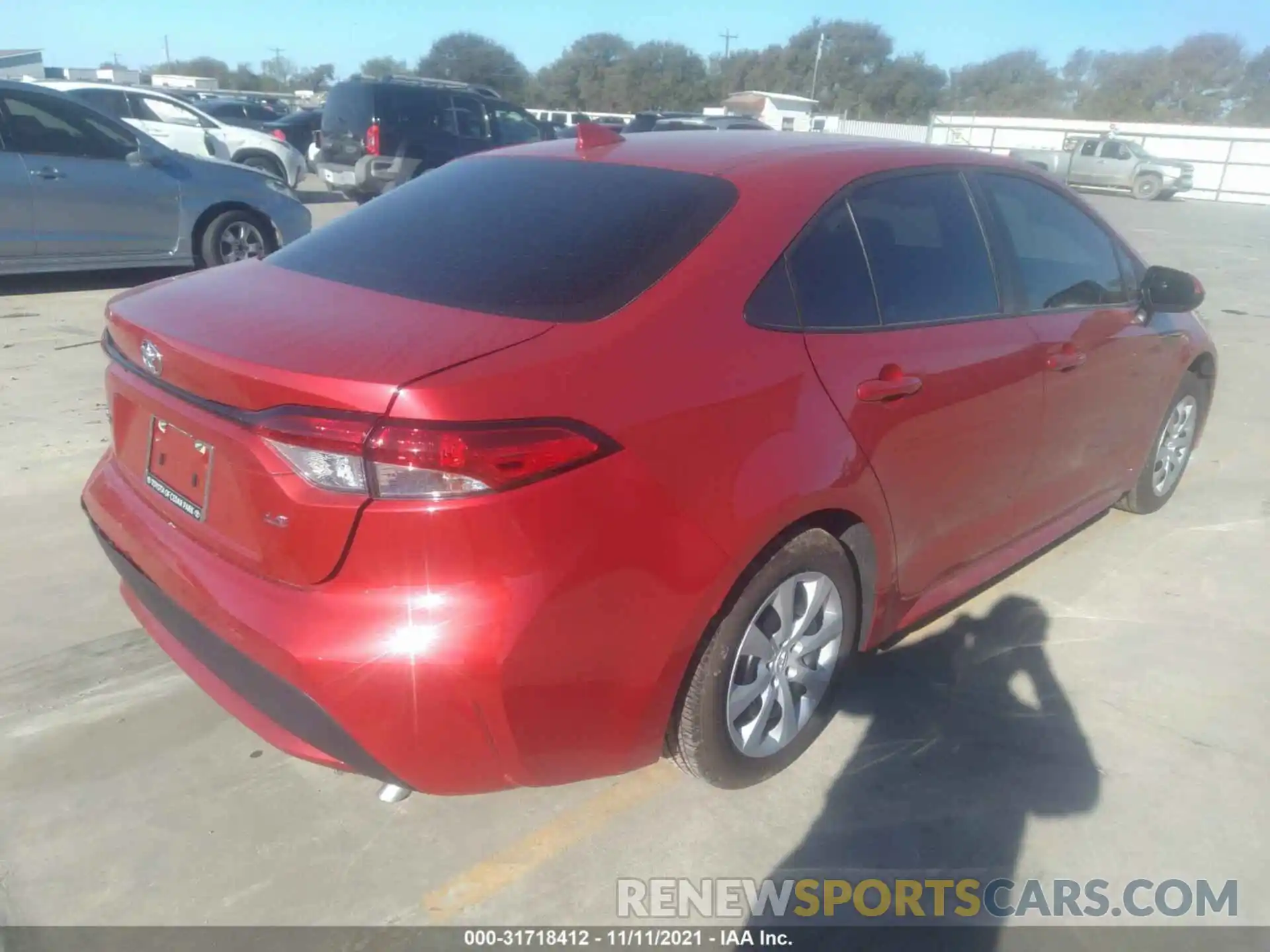 4 Photograph of a damaged car 5YFEPMAE6MP256626 TOYOTA COROLLA 2021