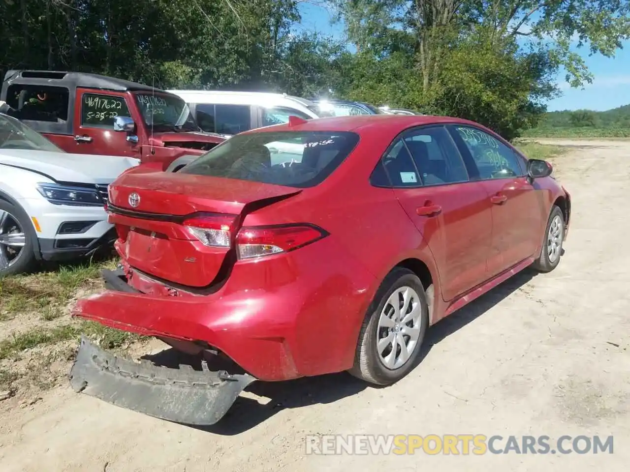 4 Photograph of a damaged car 5YFEPMAE6MP259316 TOYOTA COROLLA 2021