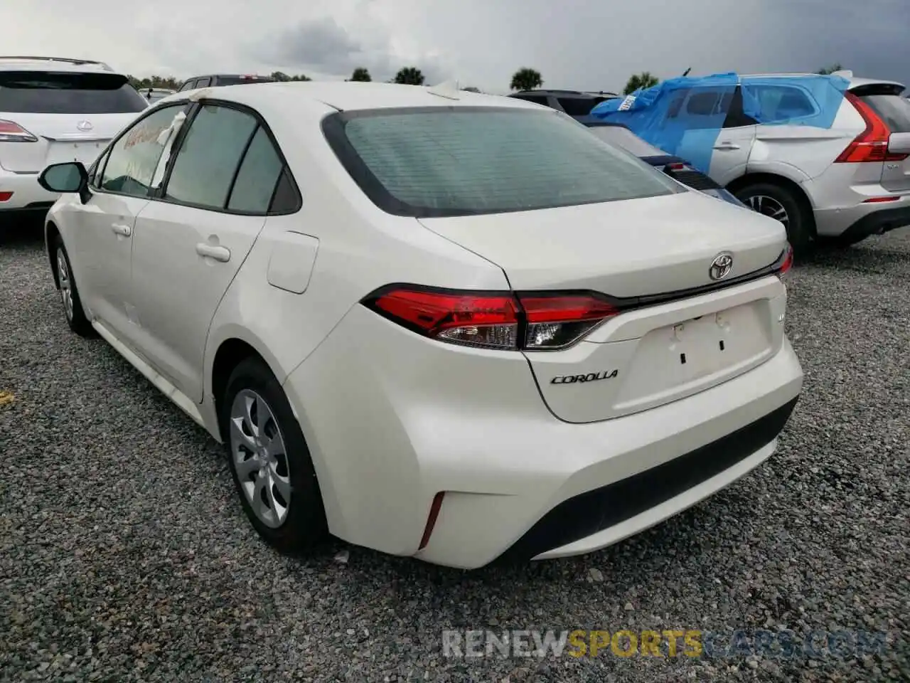 3 Photograph of a damaged car 5YFEPMAE6MP260076 TOYOTA COROLLA 2021