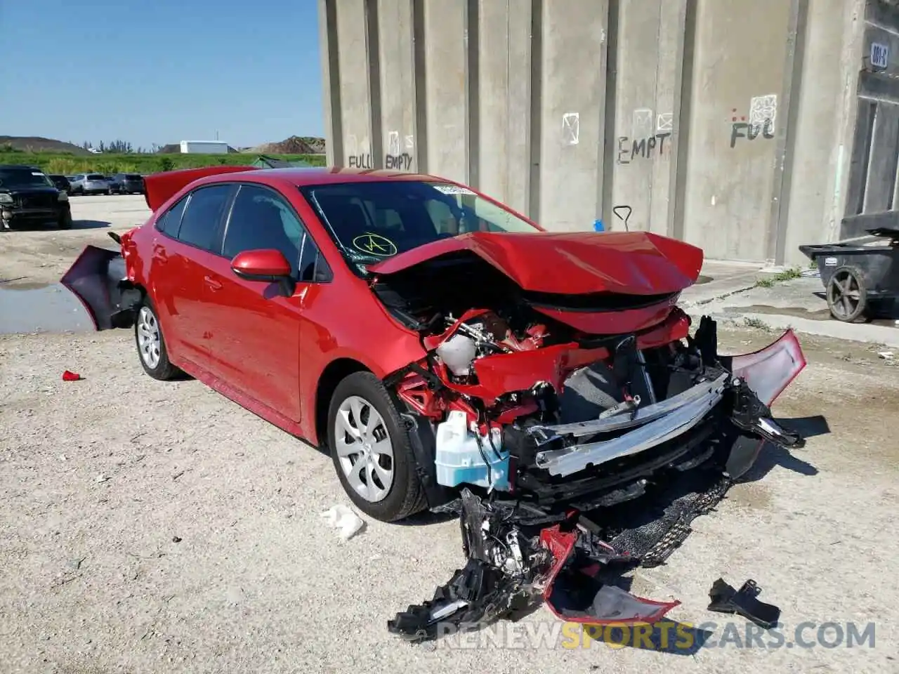 1 Photograph of a damaged car 5YFEPMAE6MP262202 TOYOTA COROLLA 2021