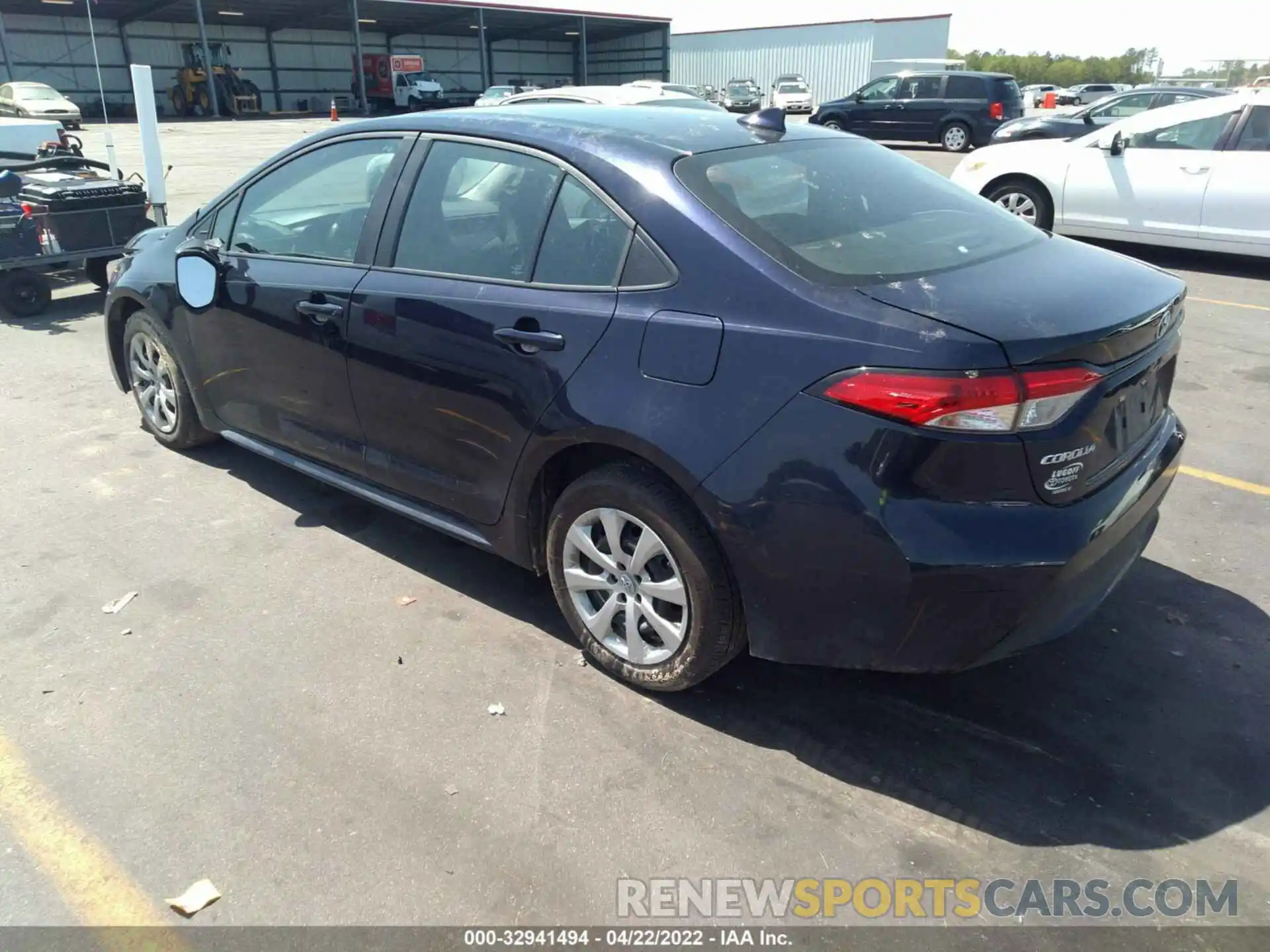 3 Photograph of a damaged car 5YFEPMAE6MP269120 TOYOTA COROLLA 2021