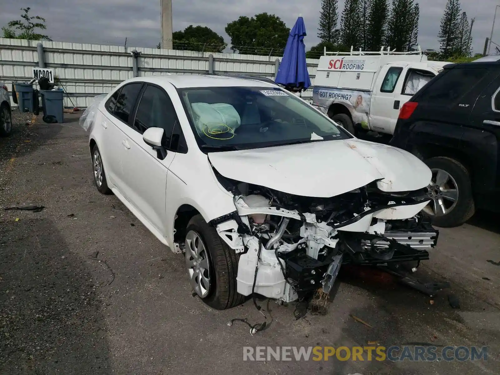 1 Photograph of a damaged car 5YFEPMAE7MP151920 TOYOTA COROLLA 2021