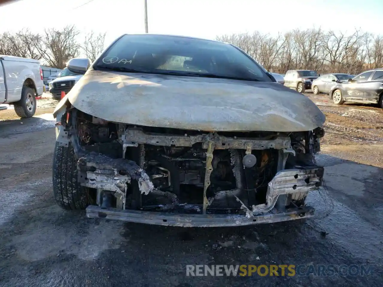 9 Photograph of a damaged car 5YFEPMAE7MP153456 TOYOTA COROLLA 2021