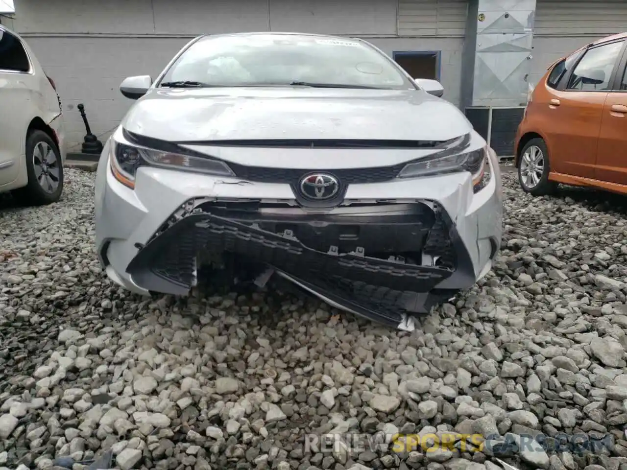 9 Photograph of a damaged car 5YFEPMAE7MP154459 TOYOTA COROLLA 2021