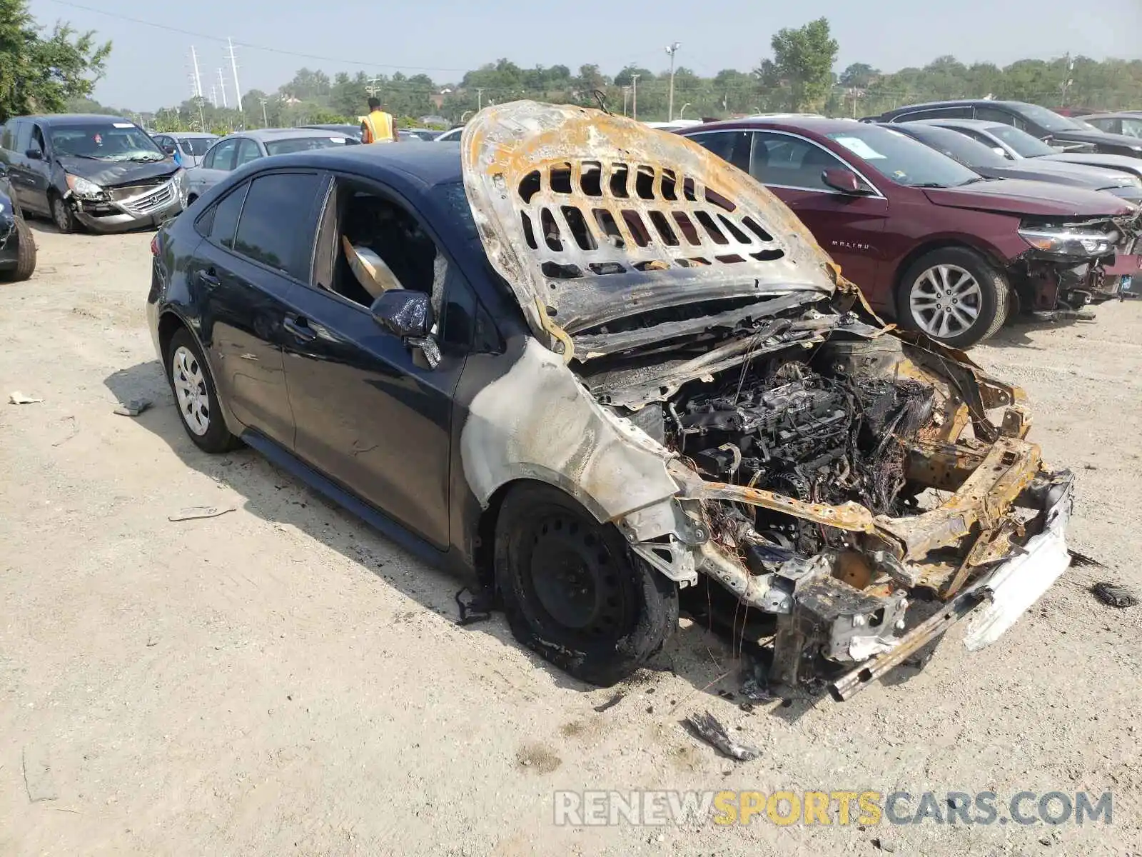 1 Photograph of a damaged car 5YFEPMAE7MP162027 TOYOTA COROLLA 2021