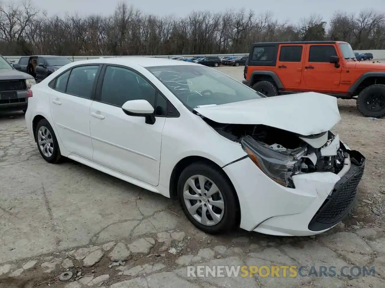 4 Photograph of a damaged car 5YFEPMAE7MP162030 TOYOTA COROLLA 2021