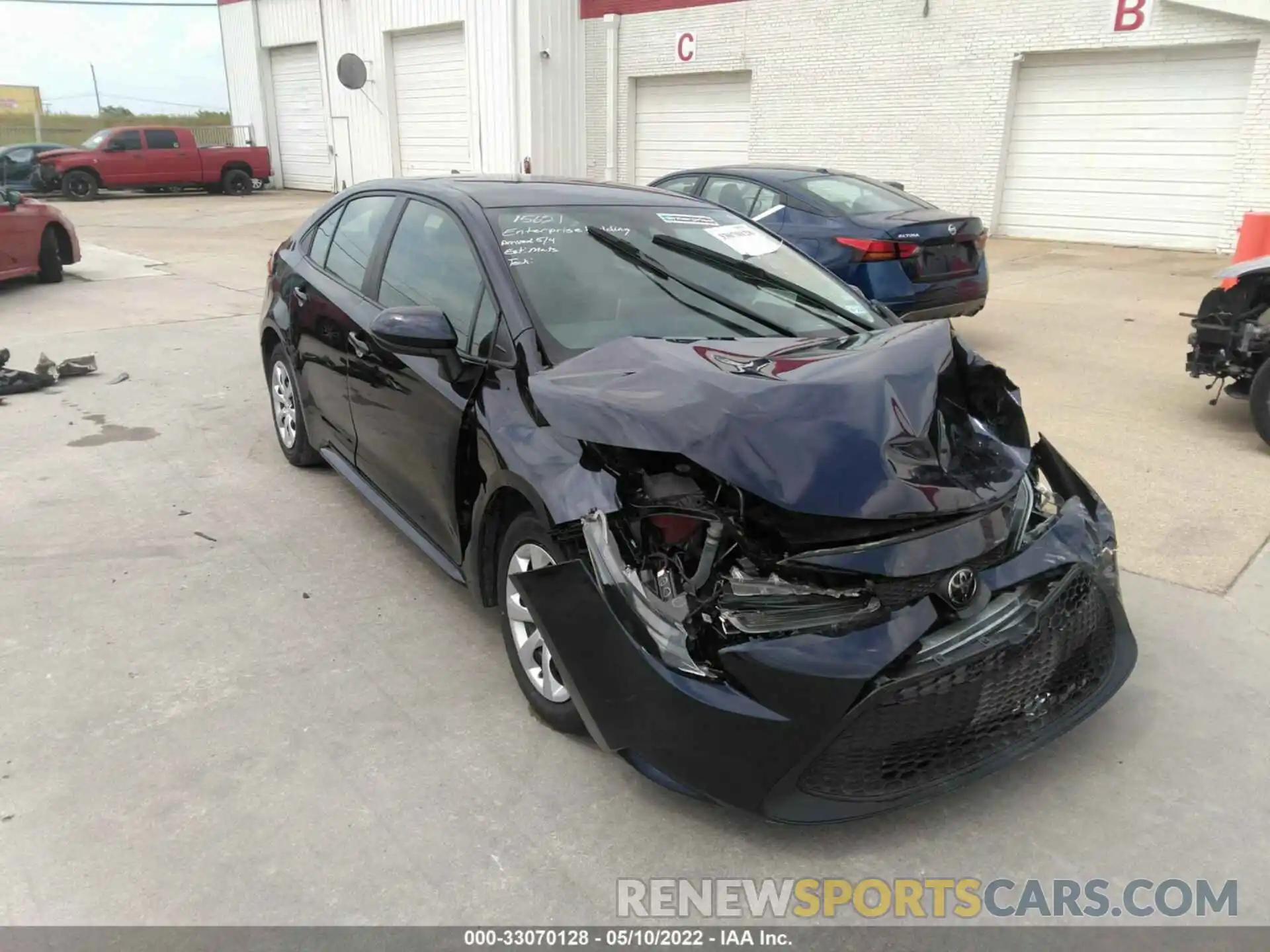 1 Photograph of a damaged car 5YFEPMAE7MP165025 TOYOTA COROLLA 2021