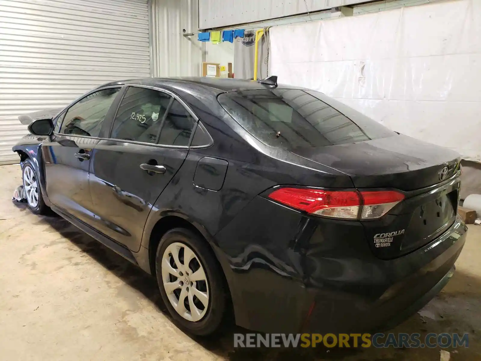 3 Photograph of a damaged car 5YFEPMAE7MP171181 TOYOTA COROLLA 2021