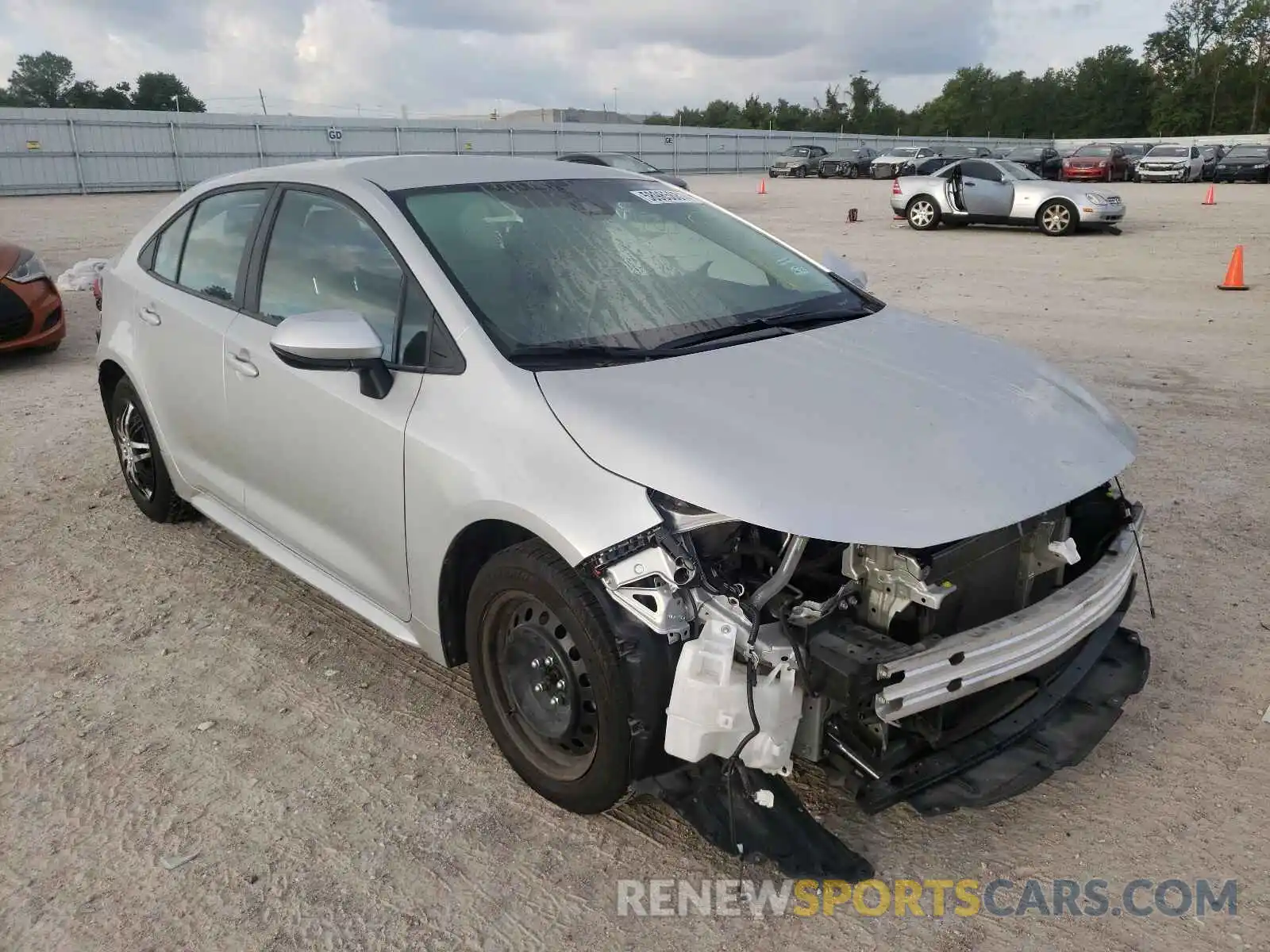 1 Photograph of a damaged car 5YFEPMAE7MP182844 TOYOTA COROLLA 2021