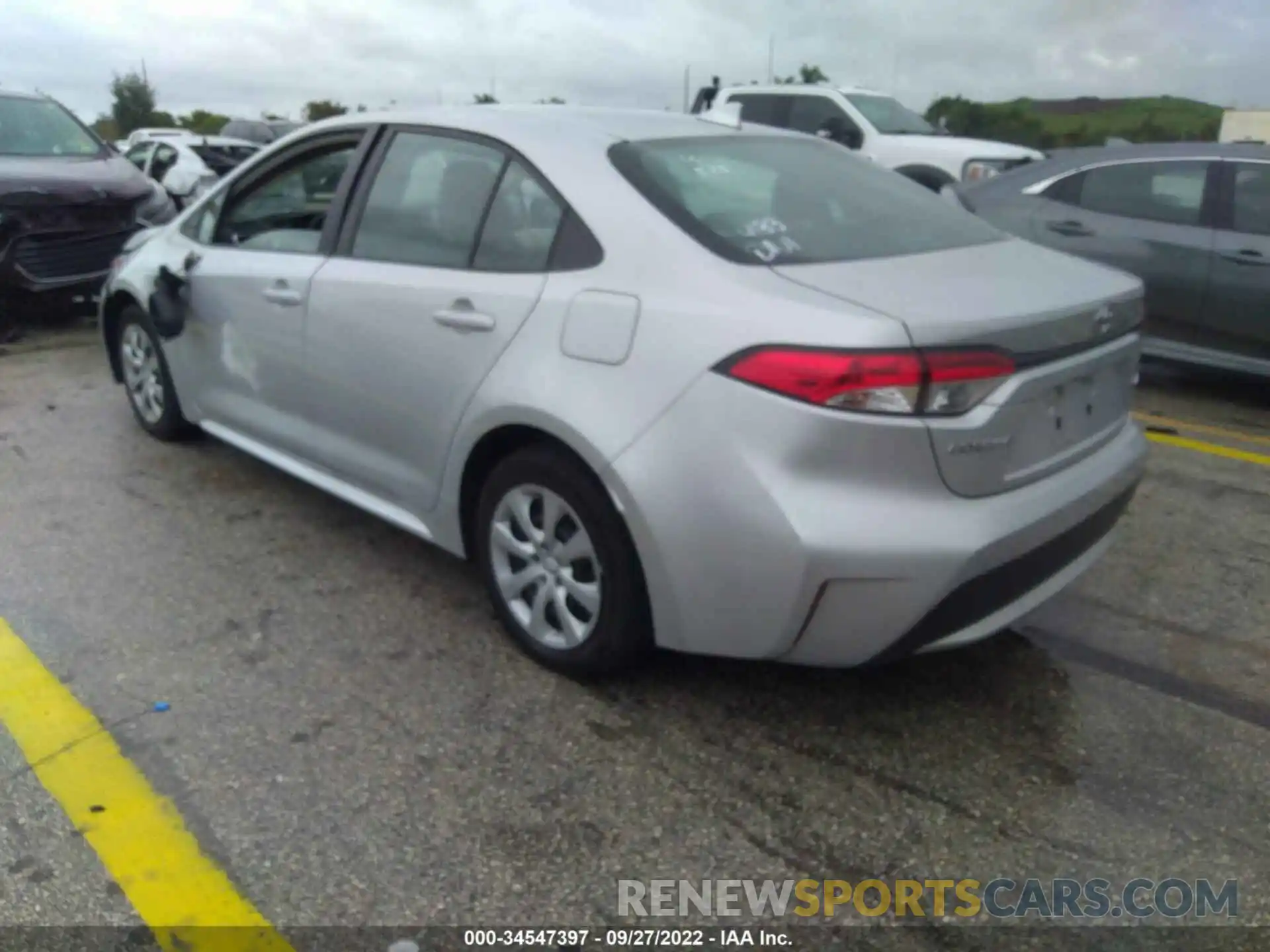 3 Photograph of a damaged car 5YFEPMAE7MP185775 TOYOTA COROLLA 2021