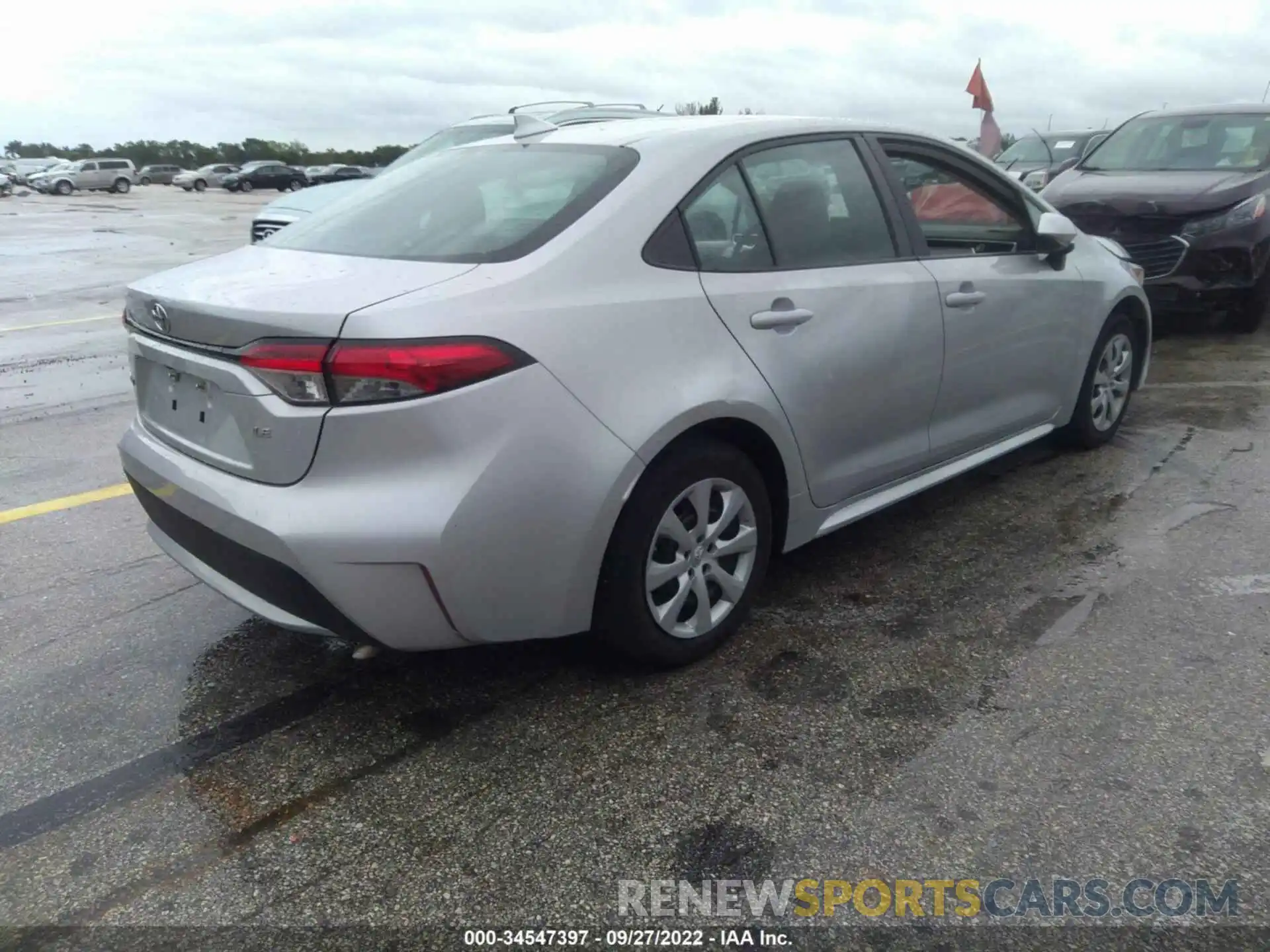 4 Photograph of a damaged car 5YFEPMAE7MP185775 TOYOTA COROLLA 2021