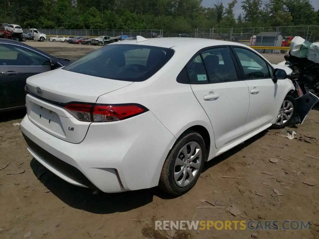 4 Photograph of a damaged car 5YFEPMAE7MP190197 TOYOTA COROLLA 2021