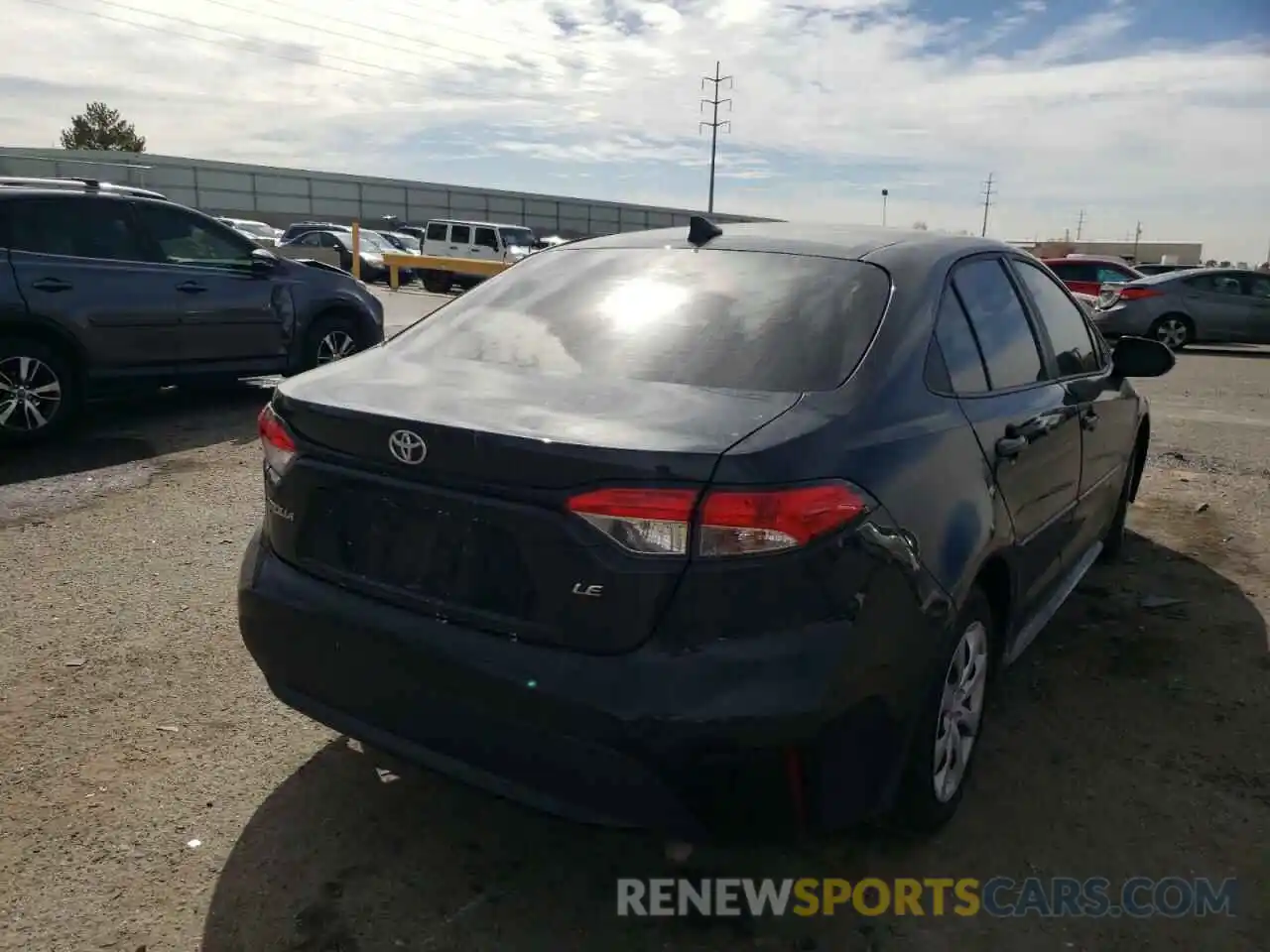 4 Photograph of a damaged car 5YFEPMAE7MP193228 TOYOTA COROLLA 2021