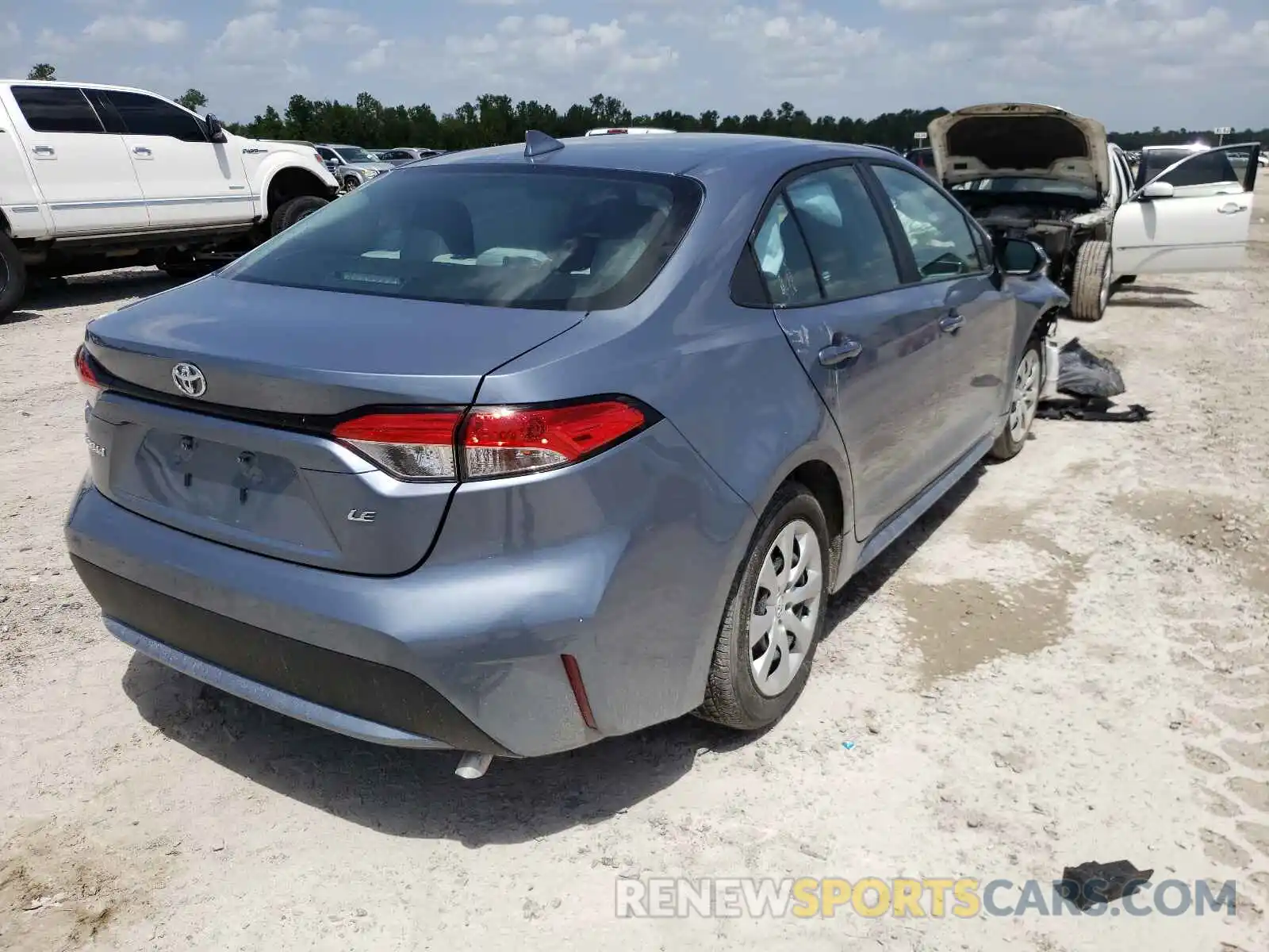 4 Photograph of a damaged car 5YFEPMAE7MP194797 TOYOTA COROLLA 2021