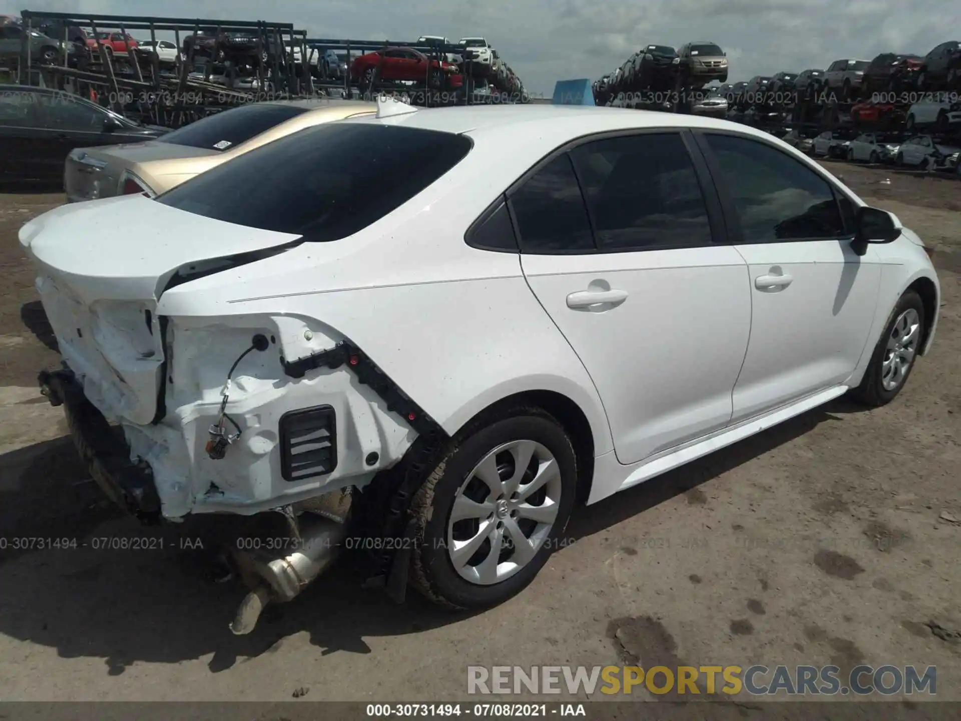 4 Photograph of a damaged car 5YFEPMAE7MP199952 TOYOTA COROLLA 2021