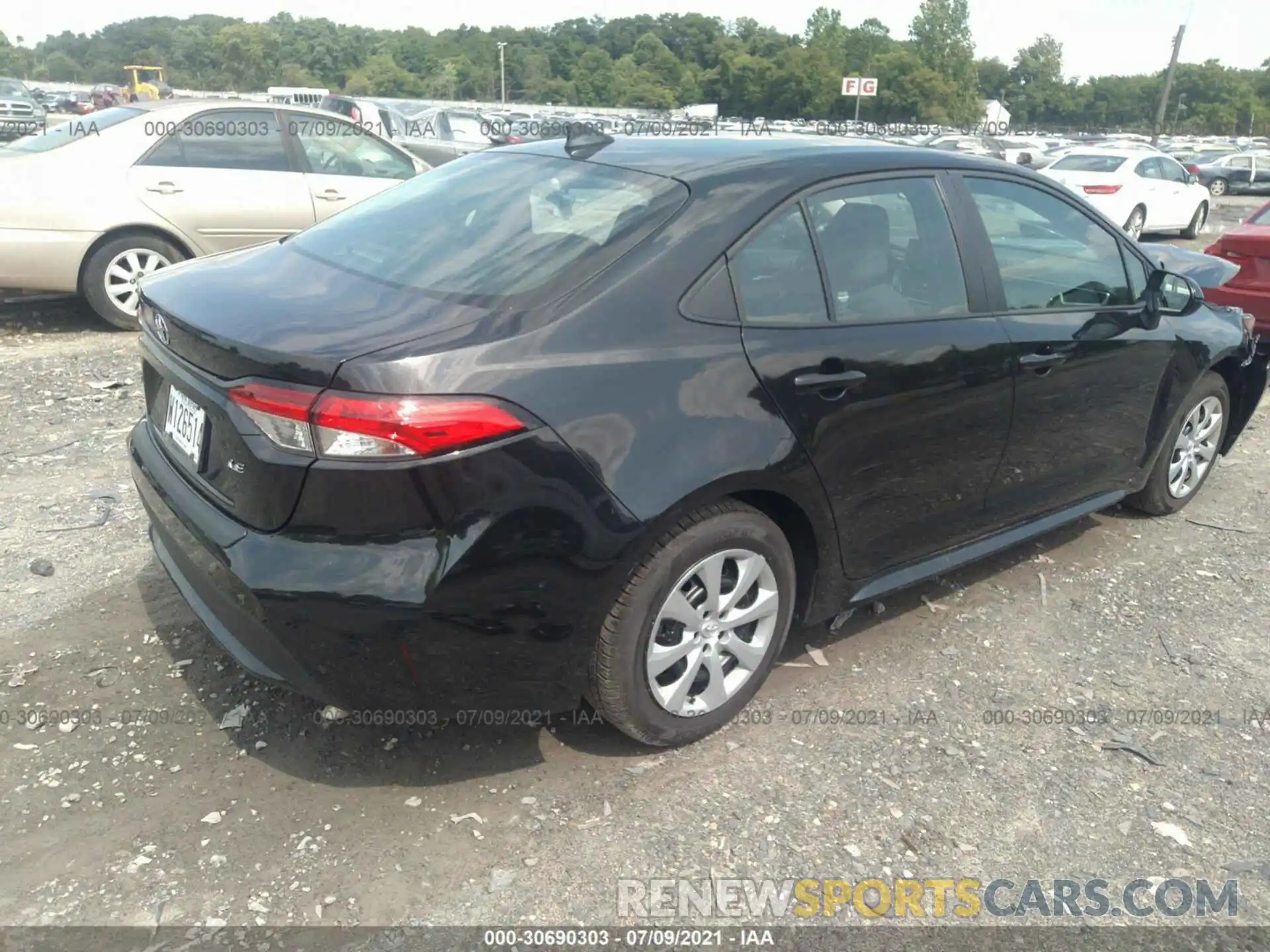 4 Photograph of a damaged car 5YFEPMAE7MP200971 TOYOTA COROLLA 2021