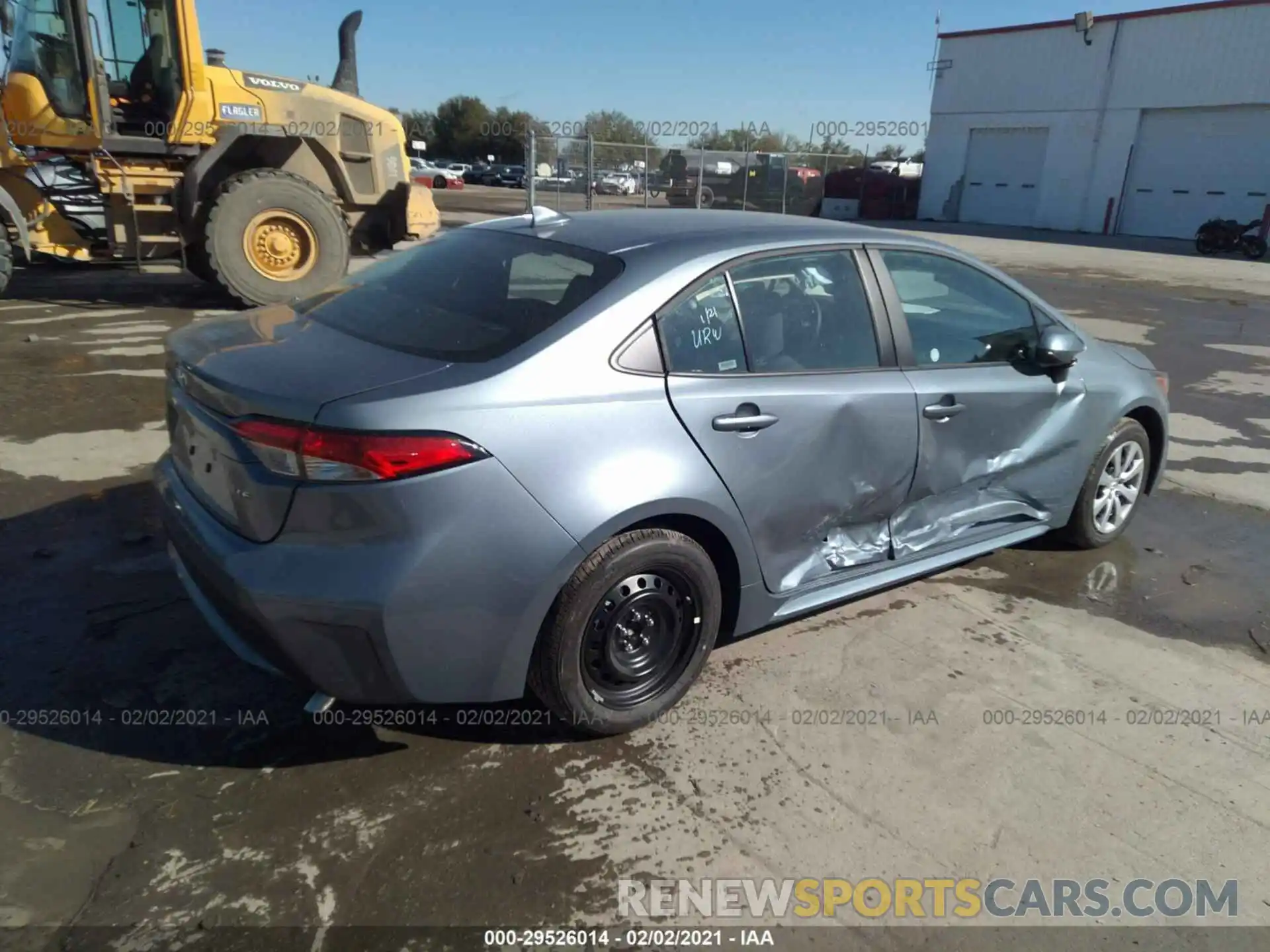 4 Photograph of a damaged car 5YFEPMAE7MP201313 TOYOTA COROLLA 2021