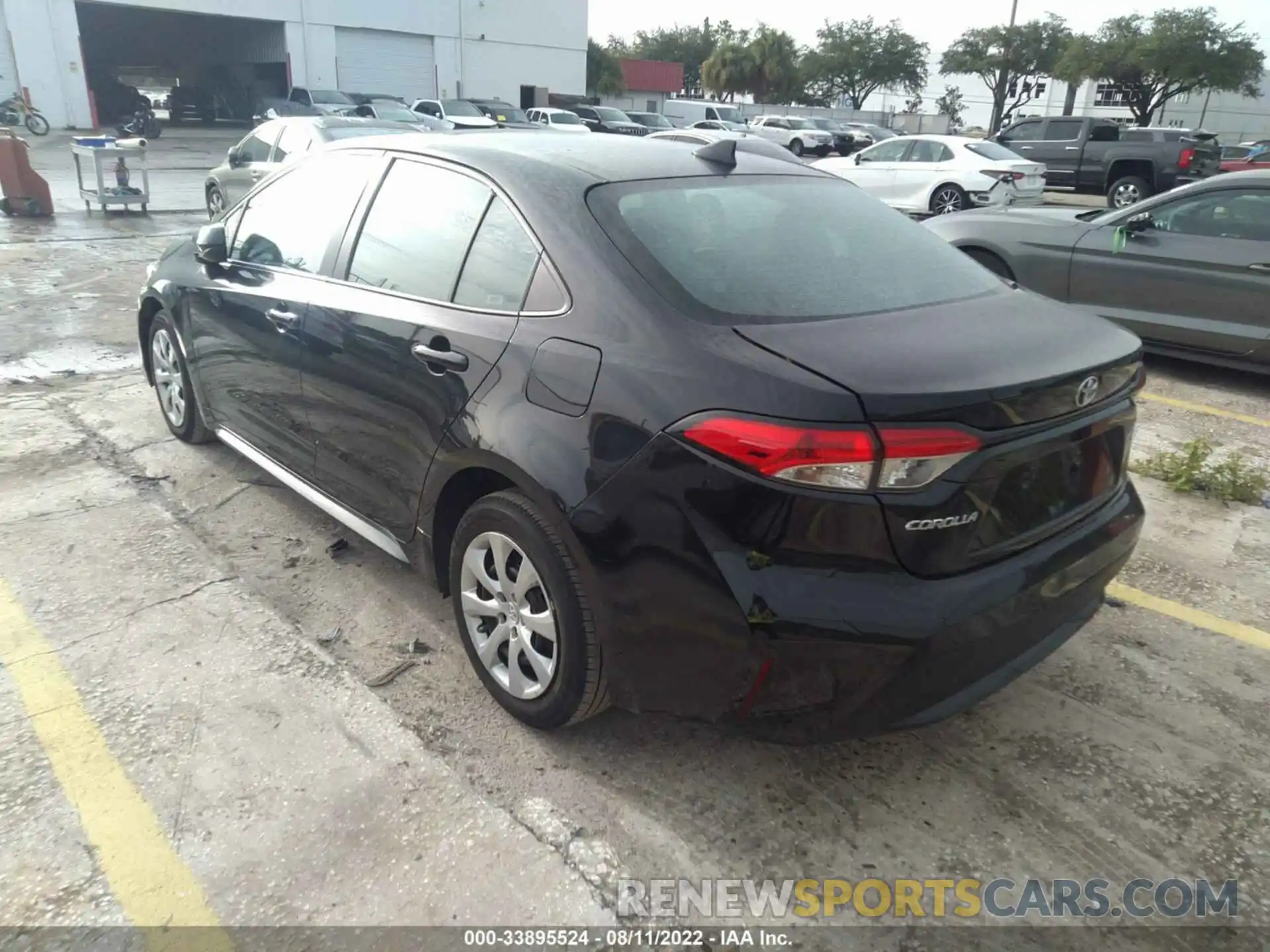 3 Photograph of a damaged car 5YFEPMAE7MP202204 TOYOTA COROLLA 2021