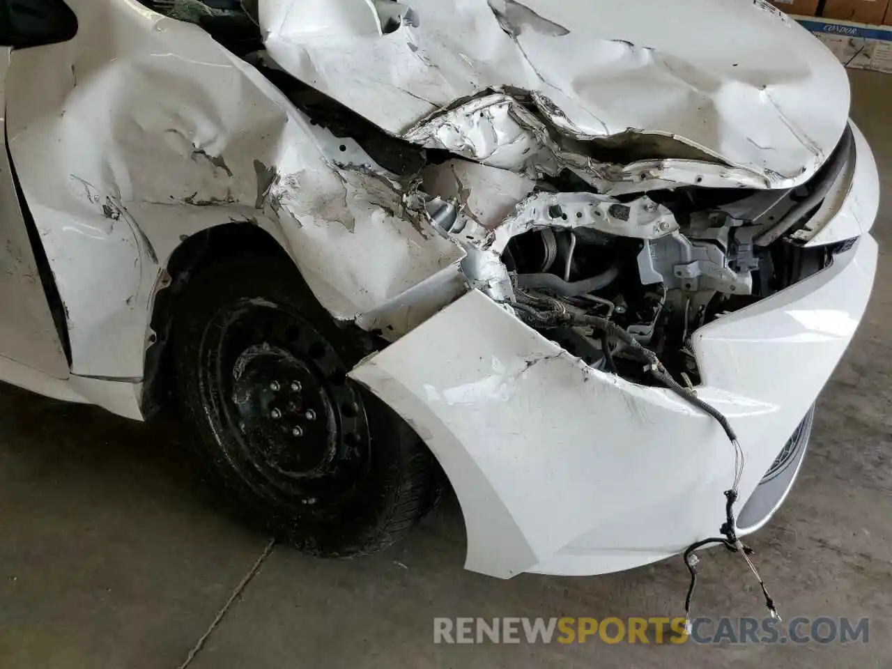 9 Photograph of a damaged car 5YFEPMAE7MP203692 TOYOTA COROLLA 2021