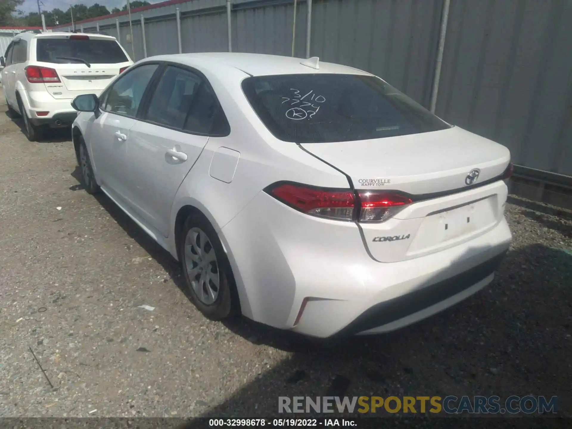 3 Photograph of a damaged car 5YFEPMAE7MP207774 TOYOTA COROLLA 2021