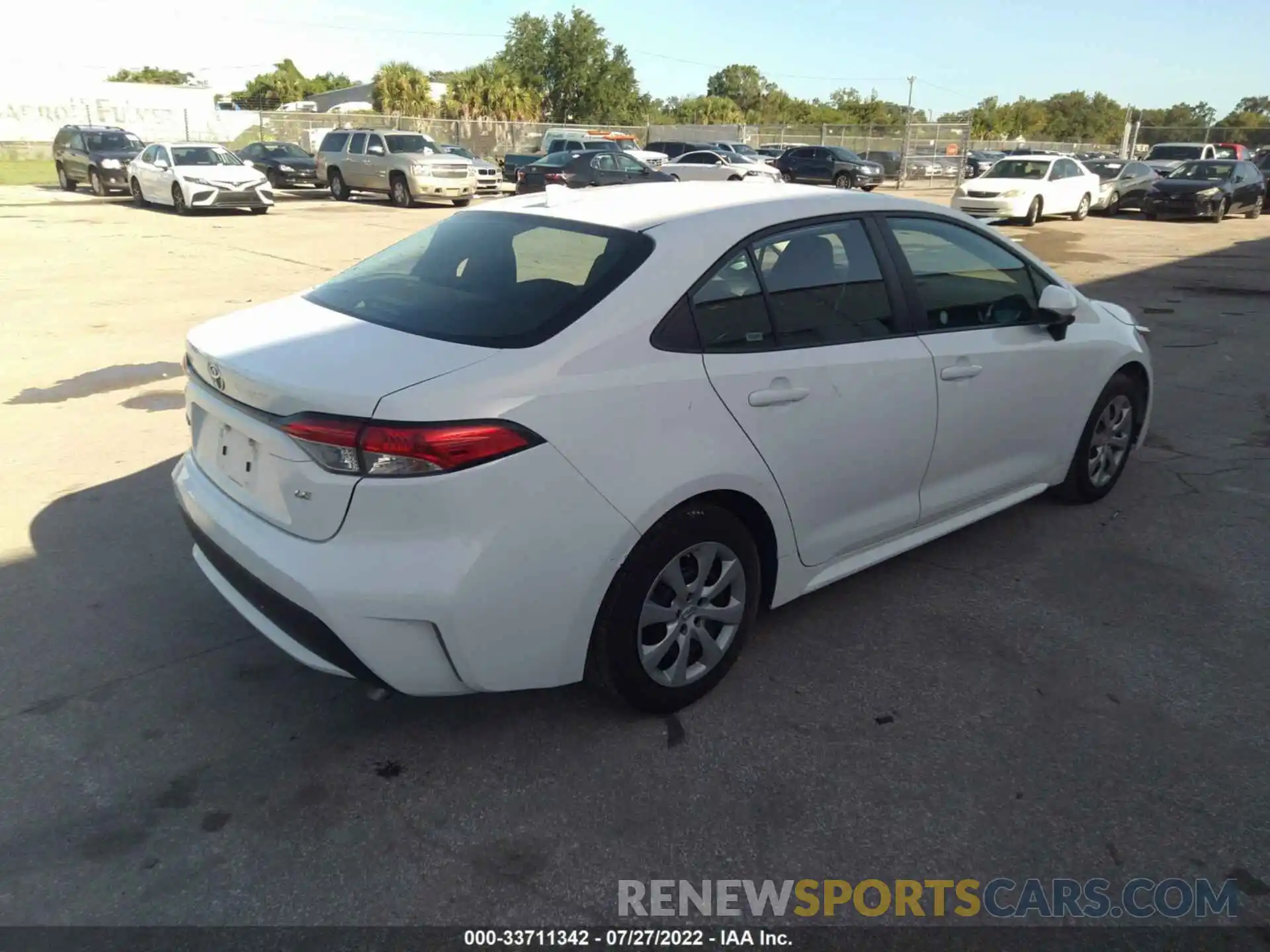 4 Photograph of a damaged car 5YFEPMAE7MP208245 TOYOTA COROLLA 2021