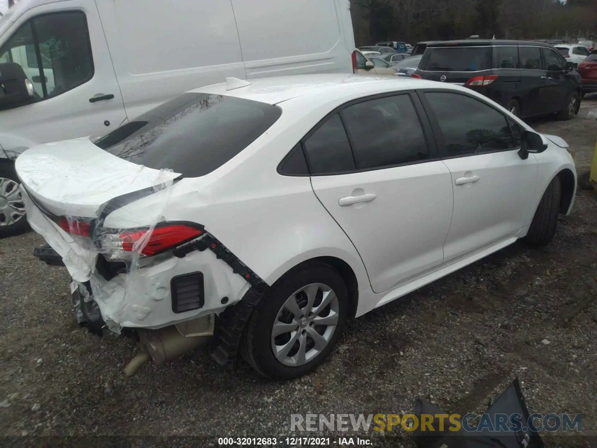 4 Photograph of a damaged car 5YFEPMAE7MP209945 TOYOTA COROLLA 2021