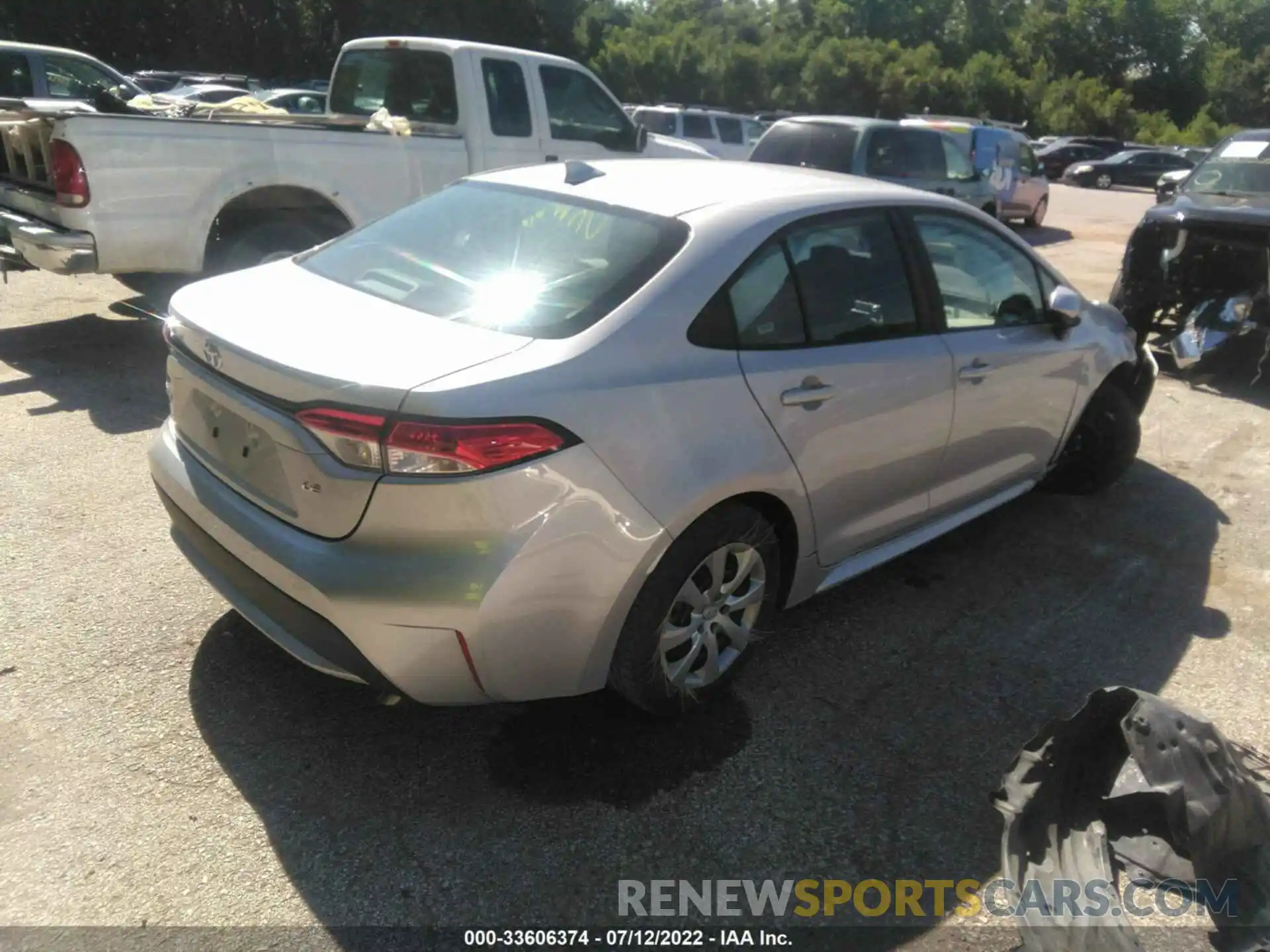 4 Photograph of a damaged car 5YFEPMAE7MP216037 TOYOTA COROLLA 2021