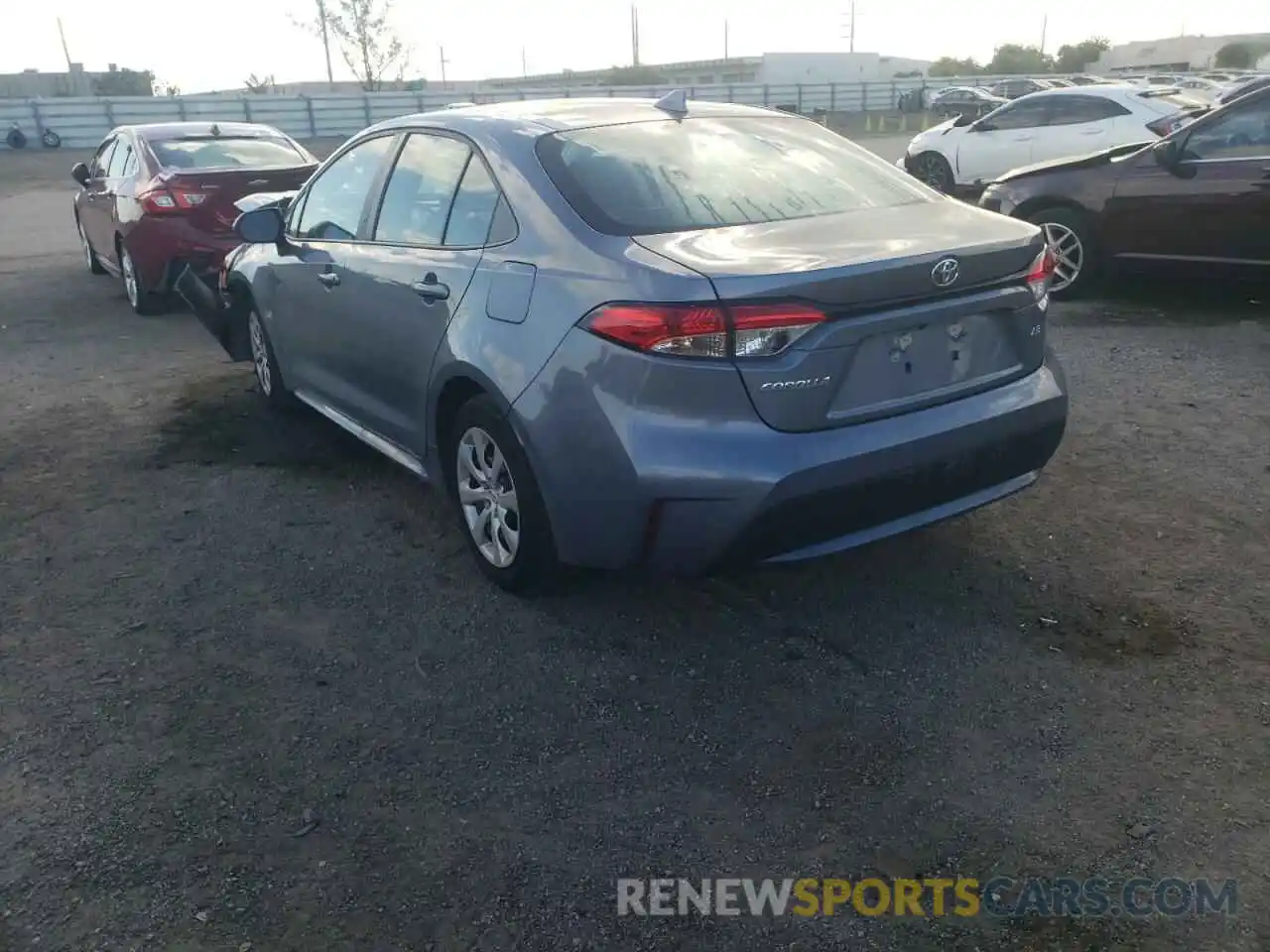 3 Photograph of a damaged car 5YFEPMAE7MP217608 TOYOTA COROLLA 2021