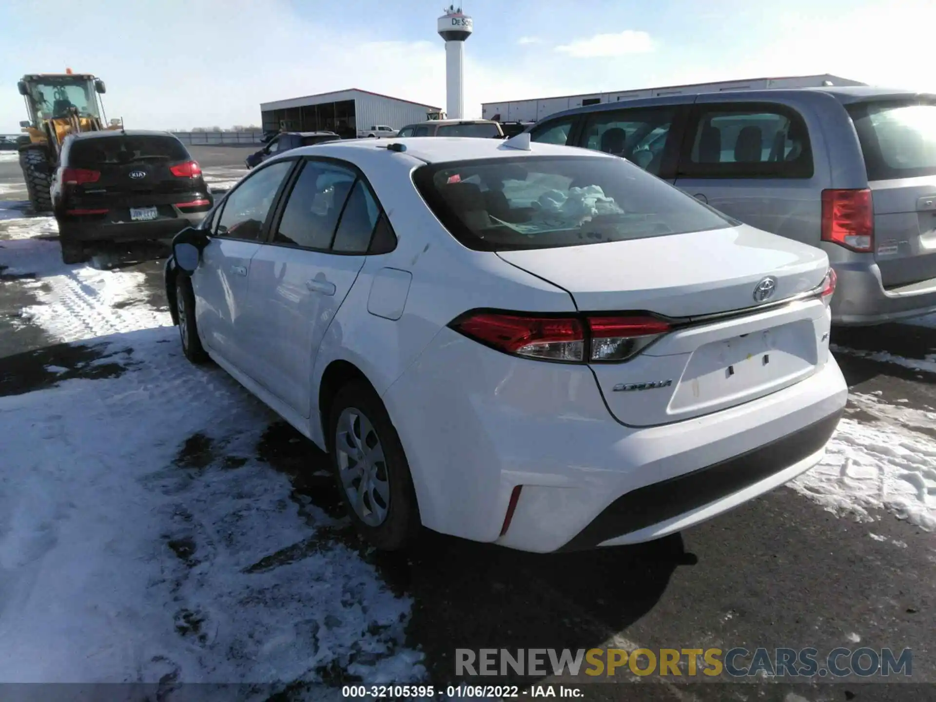 3 Photograph of a damaged car 5YFEPMAE7MP220136 TOYOTA COROLLA 2021