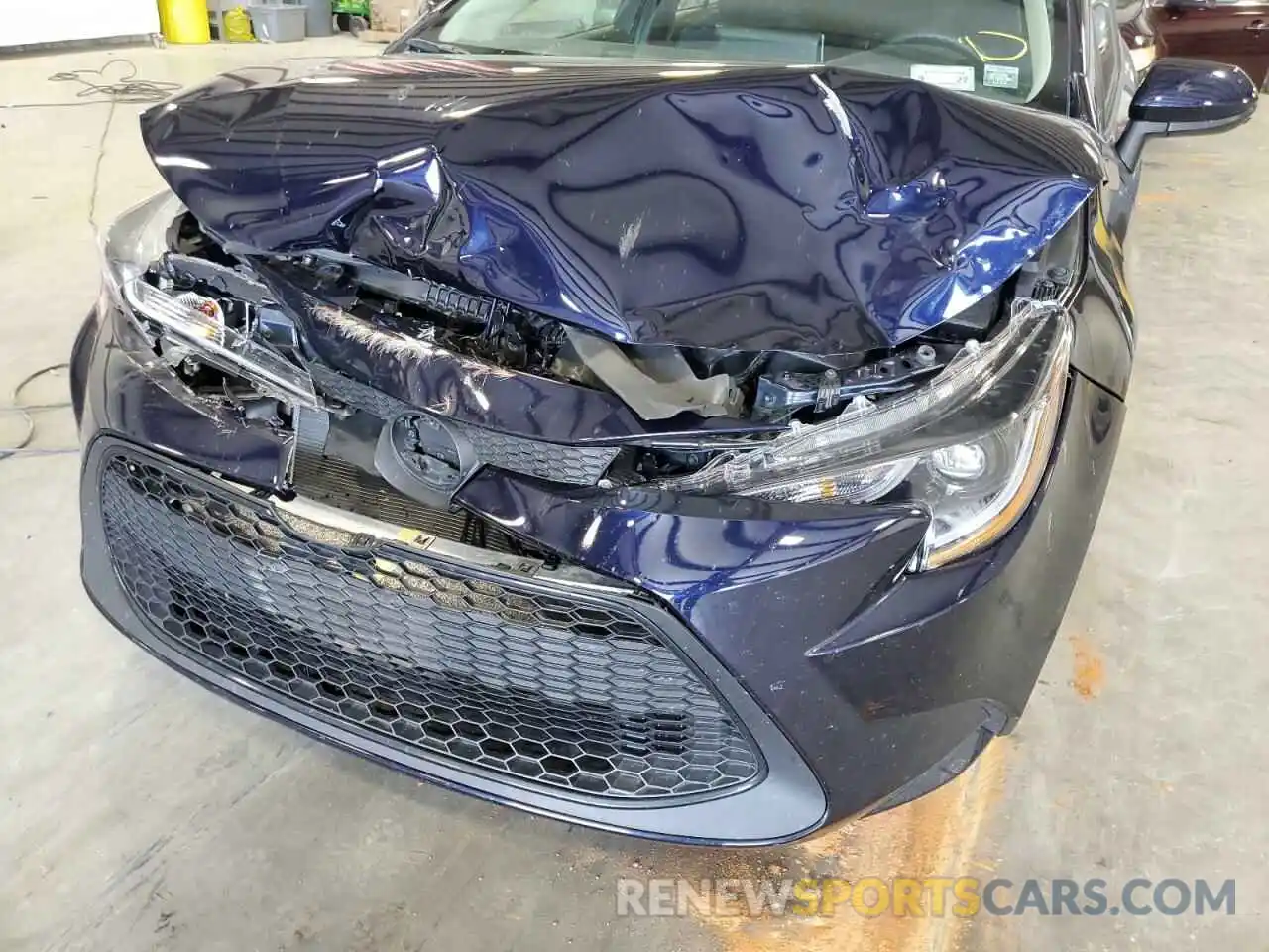 9 Photograph of a damaged car 5YFEPMAE7MP221223 TOYOTA COROLLA 2021