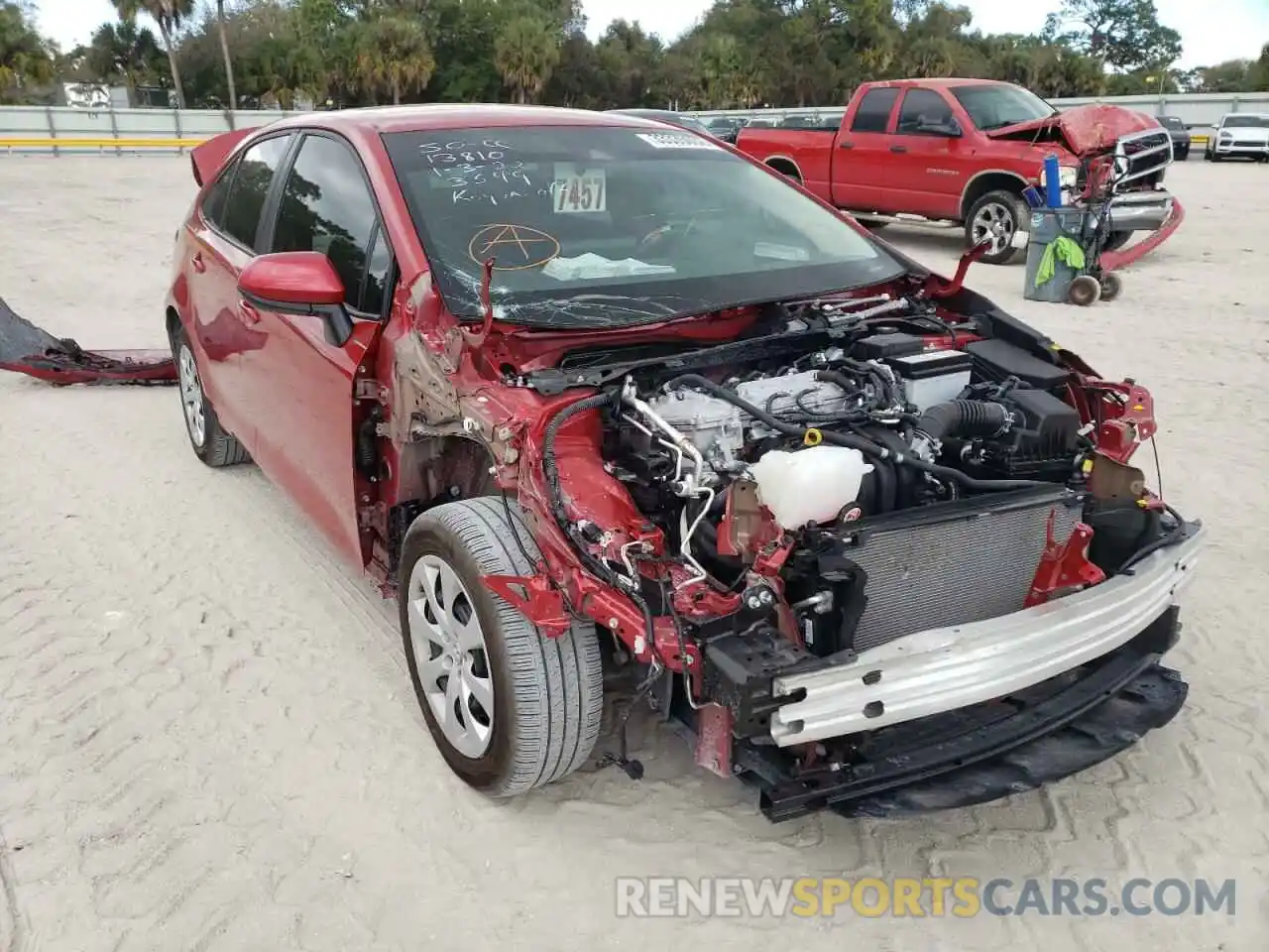 1 Photograph of a damaged car 5YFEPMAE7MP223599 TOYOTA COROLLA 2021