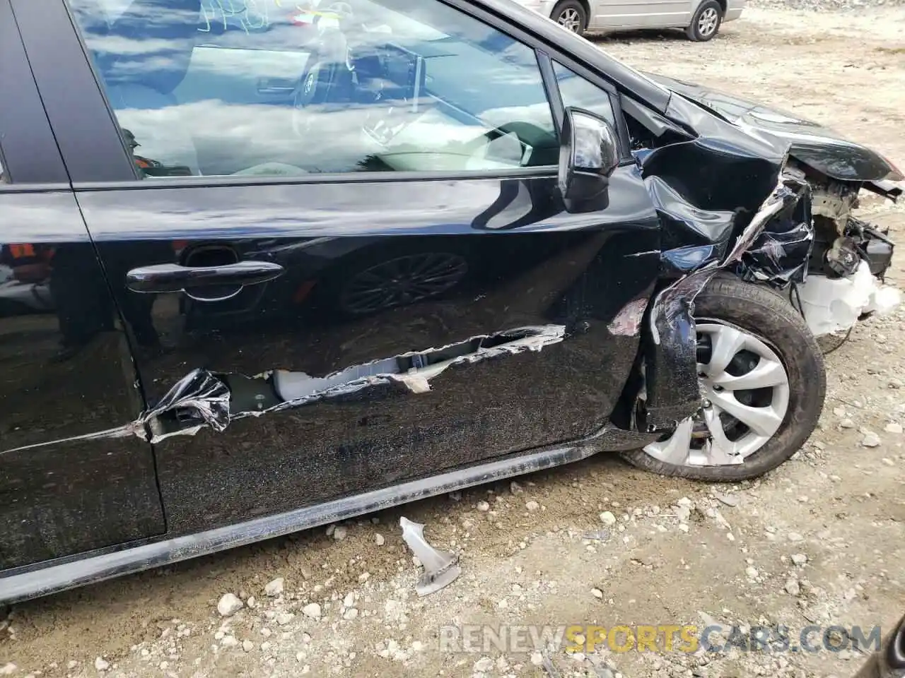 9 Photograph of a damaged car 5YFEPMAE7MP229600 TOYOTA COROLLA 2021