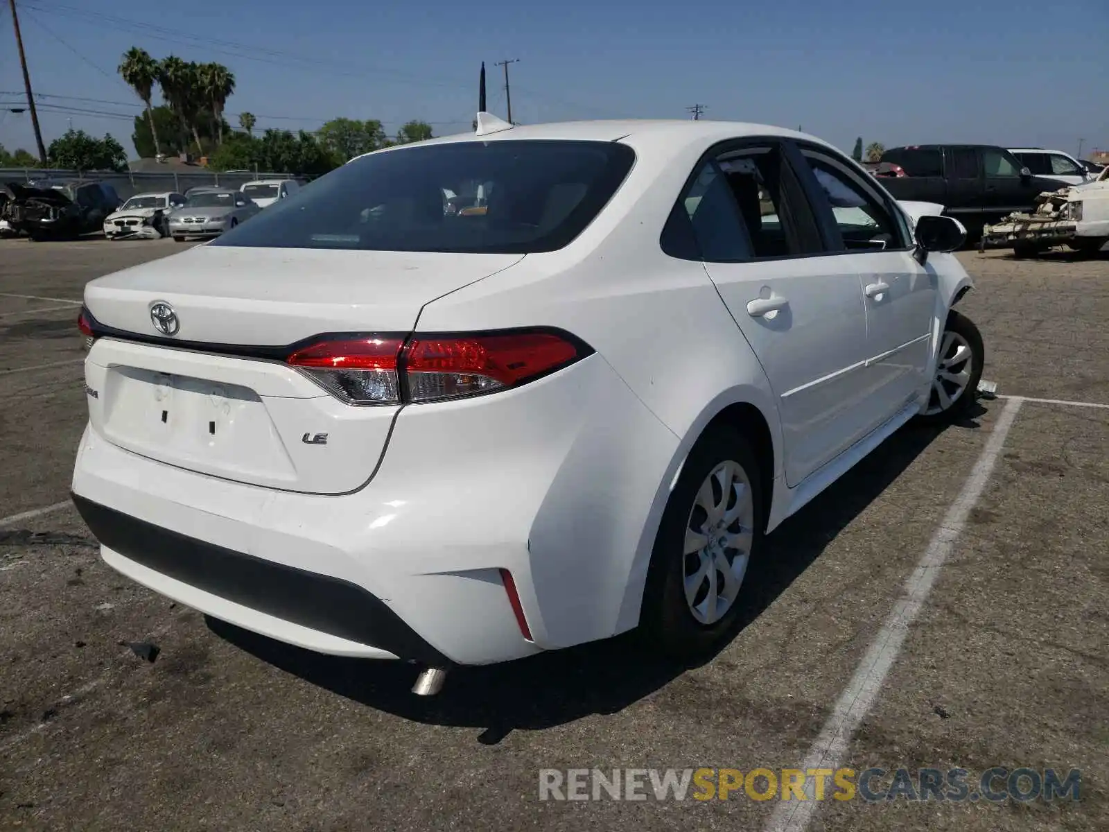 4 Photograph of a damaged car 5YFEPMAE7MP230813 TOYOTA COROLLA 2021