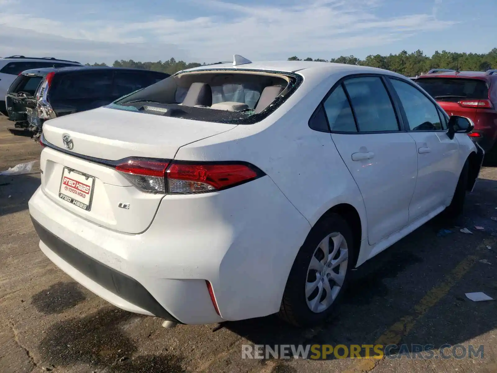 4 Photograph of a damaged car 5YFEPMAE7MP231329 TOYOTA COROLLA 2021