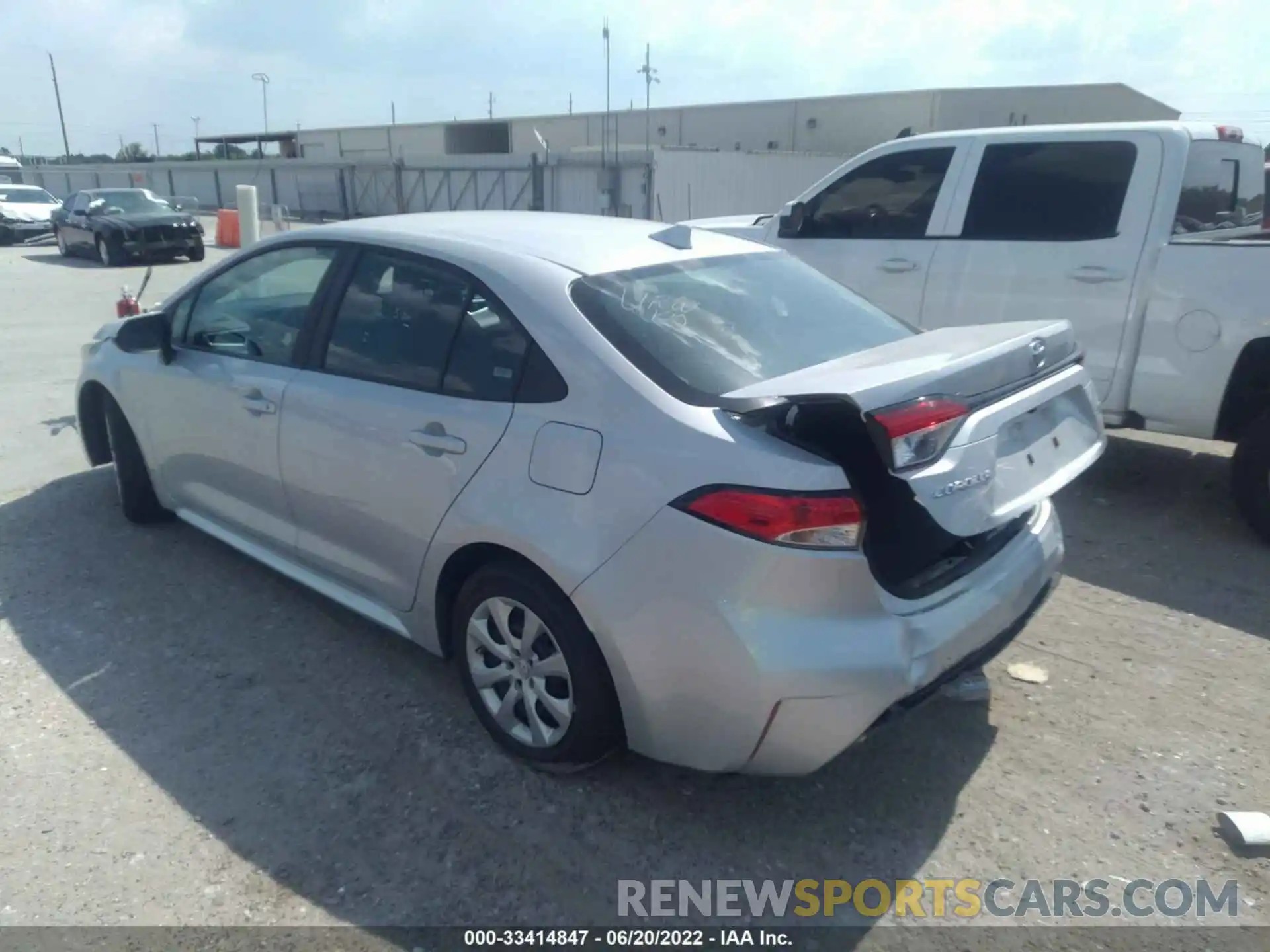 3 Photograph of a damaged car 5YFEPMAE7MP232500 TOYOTA COROLLA 2021