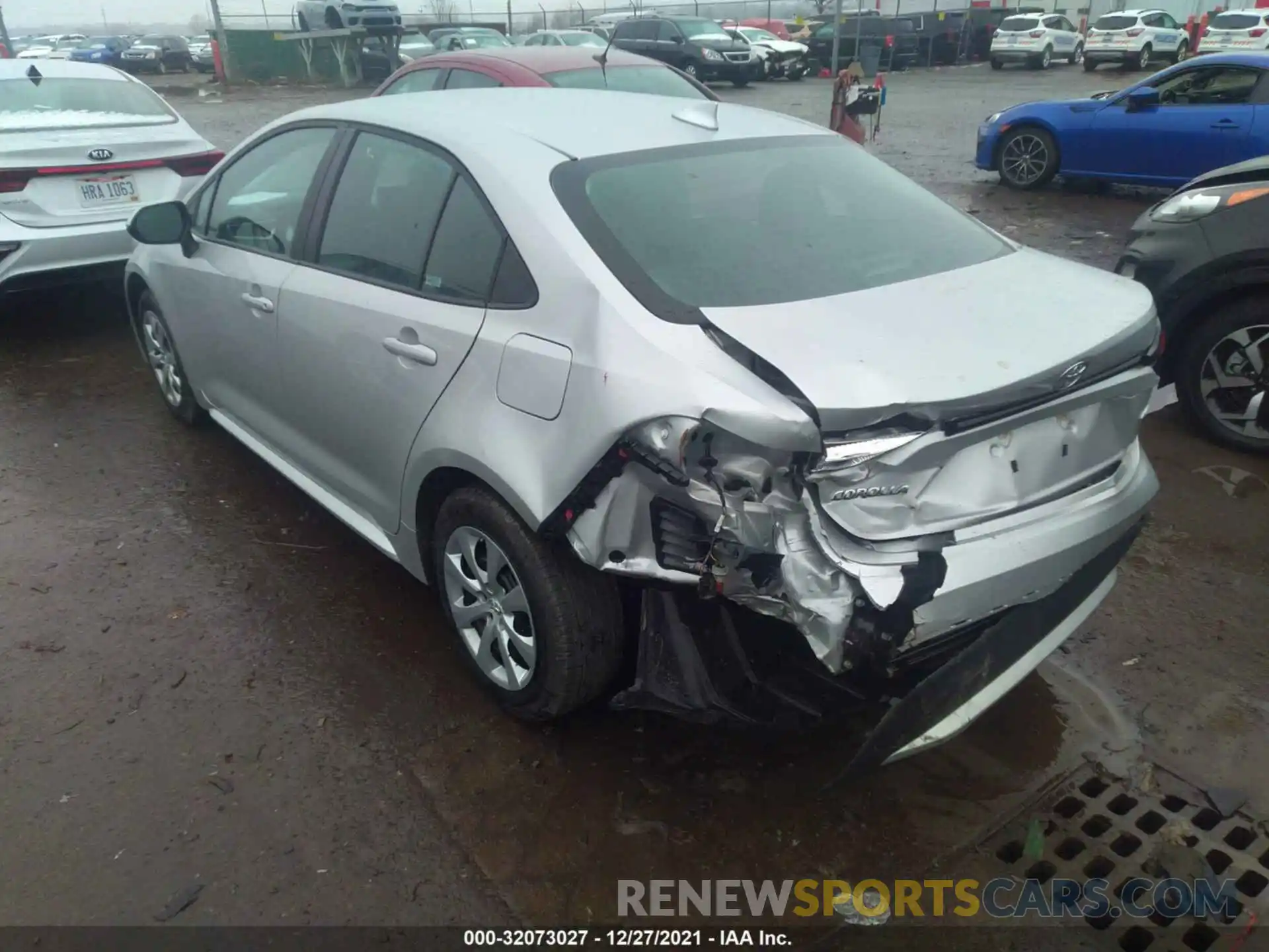 3 Photograph of a damaged car 5YFEPMAE7MP236529 TOYOTA COROLLA 2021