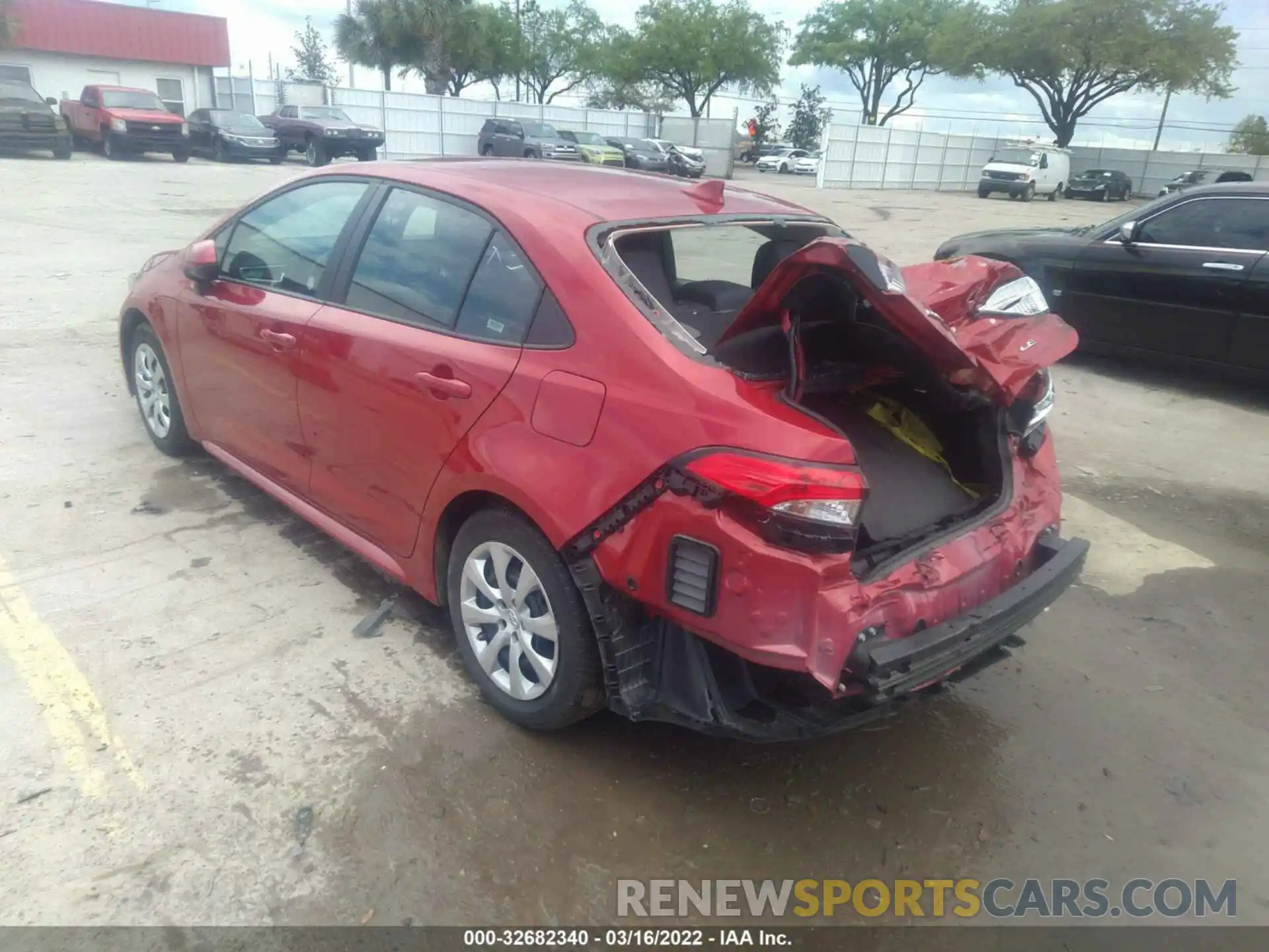 3 Photograph of a damaged car 5YFEPMAE7MP236532 TOYOTA COROLLA 2021