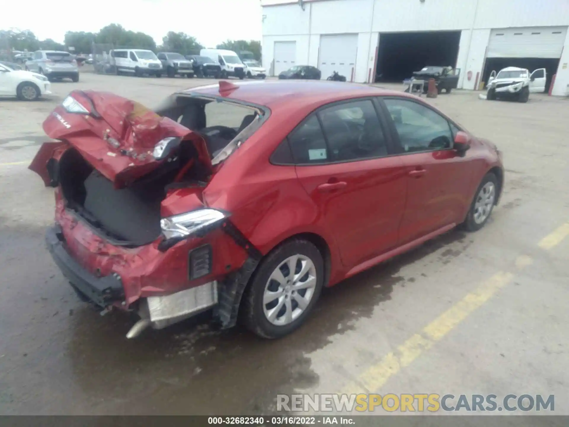 4 Photograph of a damaged car 5YFEPMAE7MP236532 TOYOTA COROLLA 2021