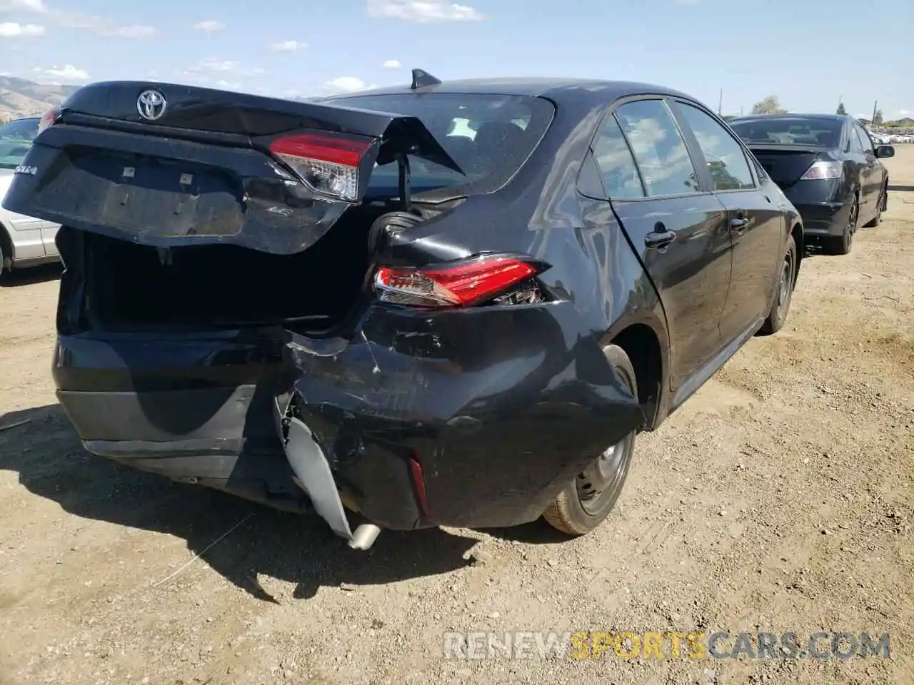 4 Photograph of a damaged car 5YFEPMAE7MP242461 TOYOTA COROLLA 2021